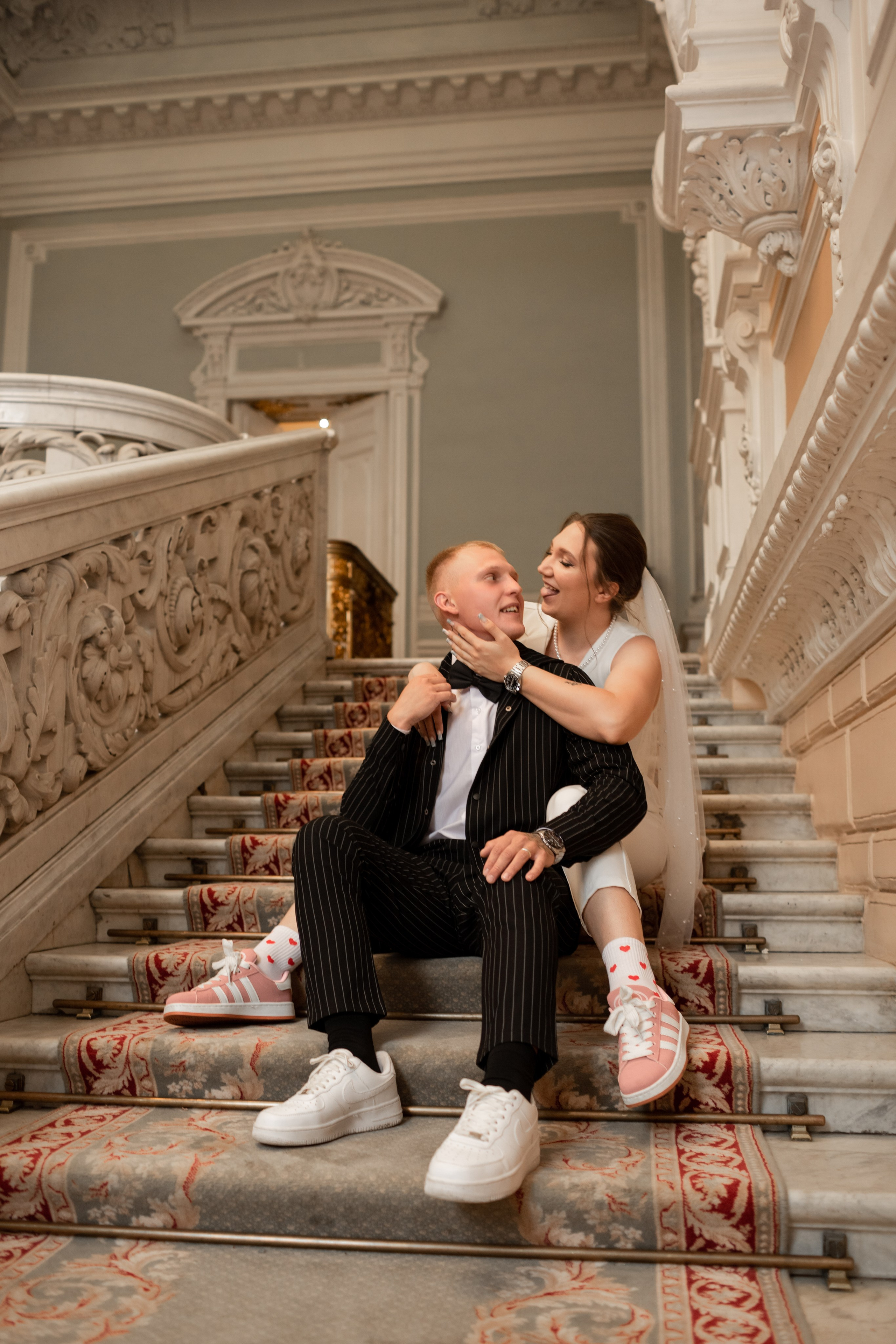 Свадебная фотосессия в центре Петербурга. Свадебный фотограф Кирилл Белый