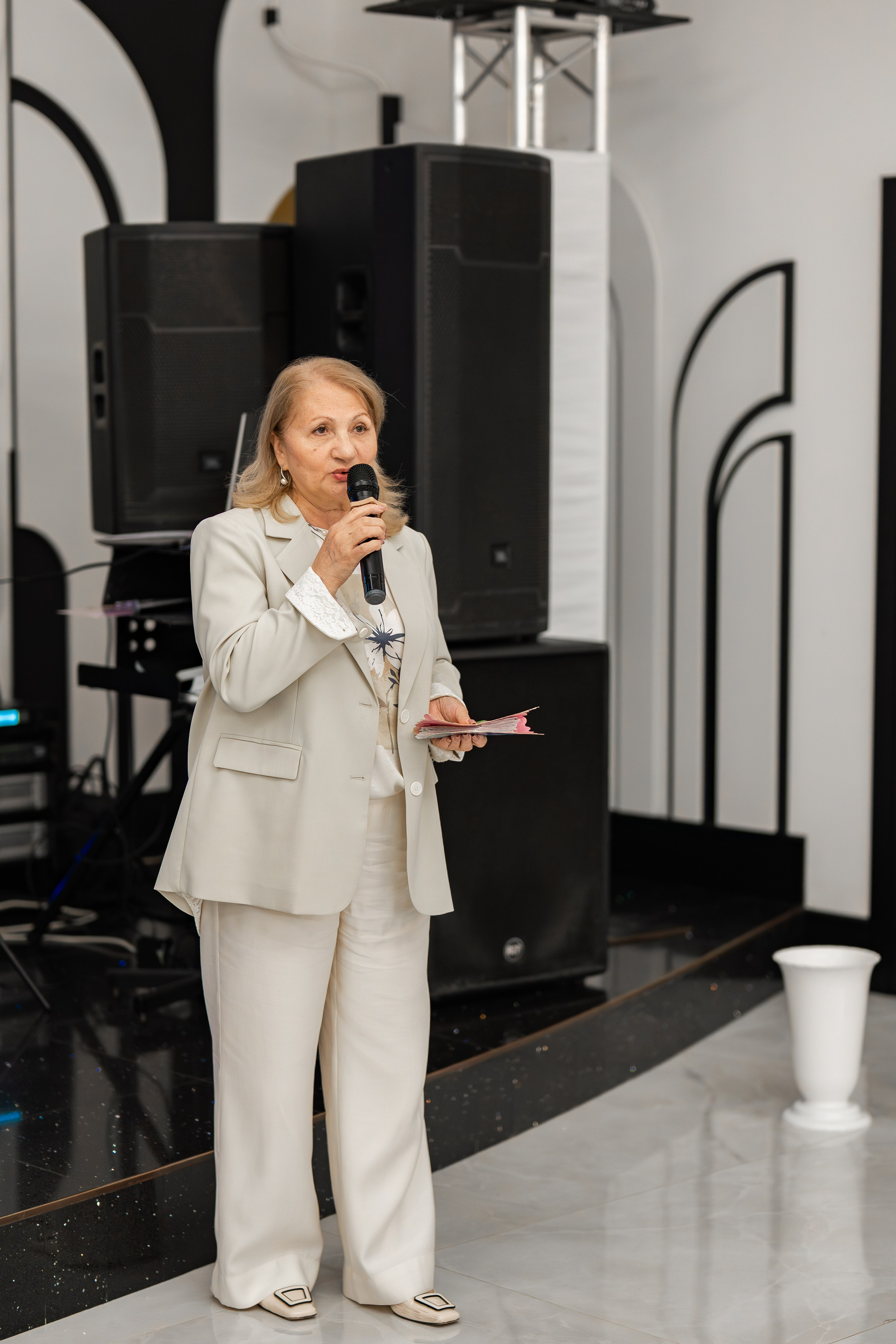 Школьный бал. Фотограф видеограф Геннадий Янбаев в Сочи, Краснодаре