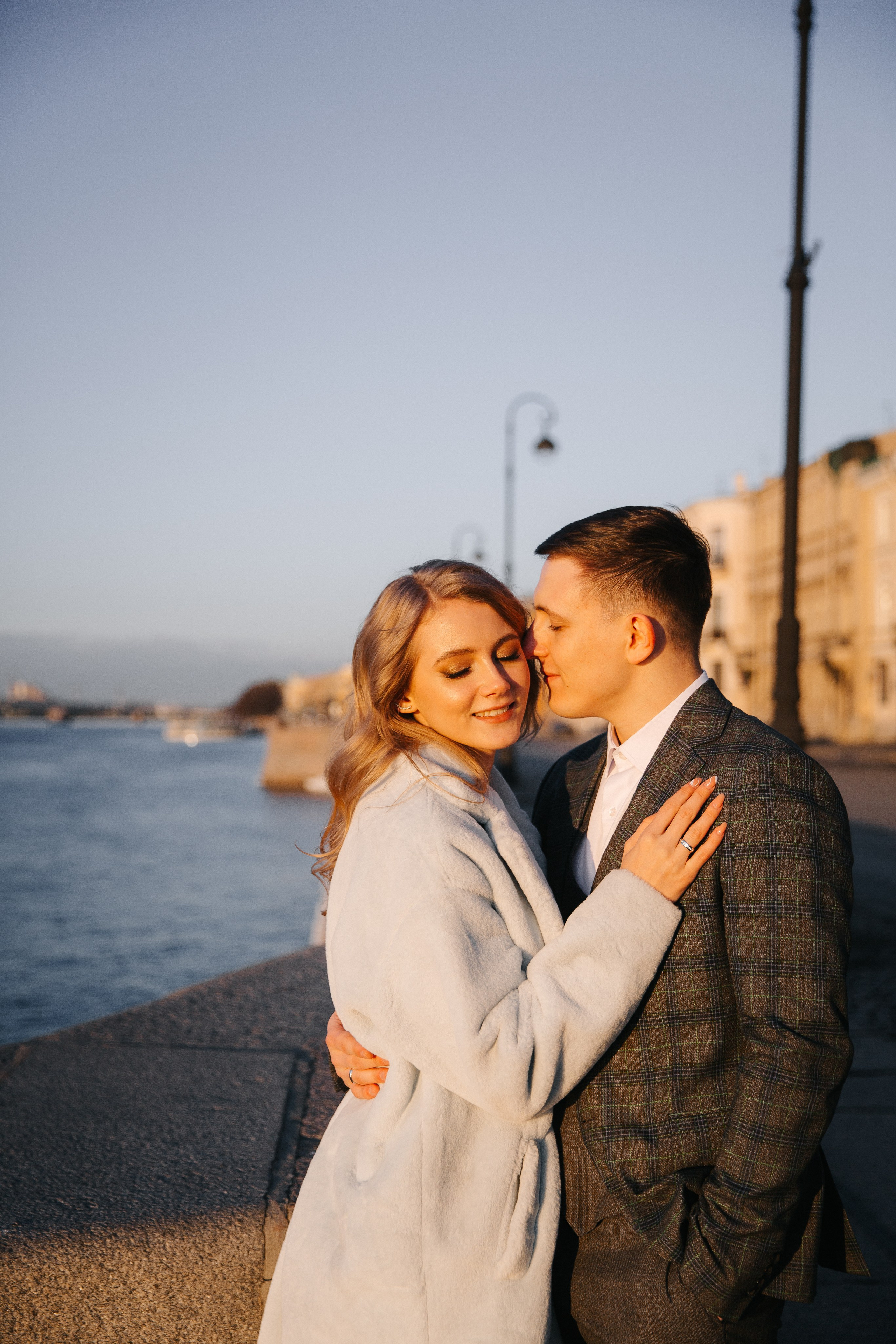 ДВОРЕЦ № 1 | Март, Исаакий, Английская набережная. Свадебный фотограф в Санкт-Петербурге Полина Корзухина