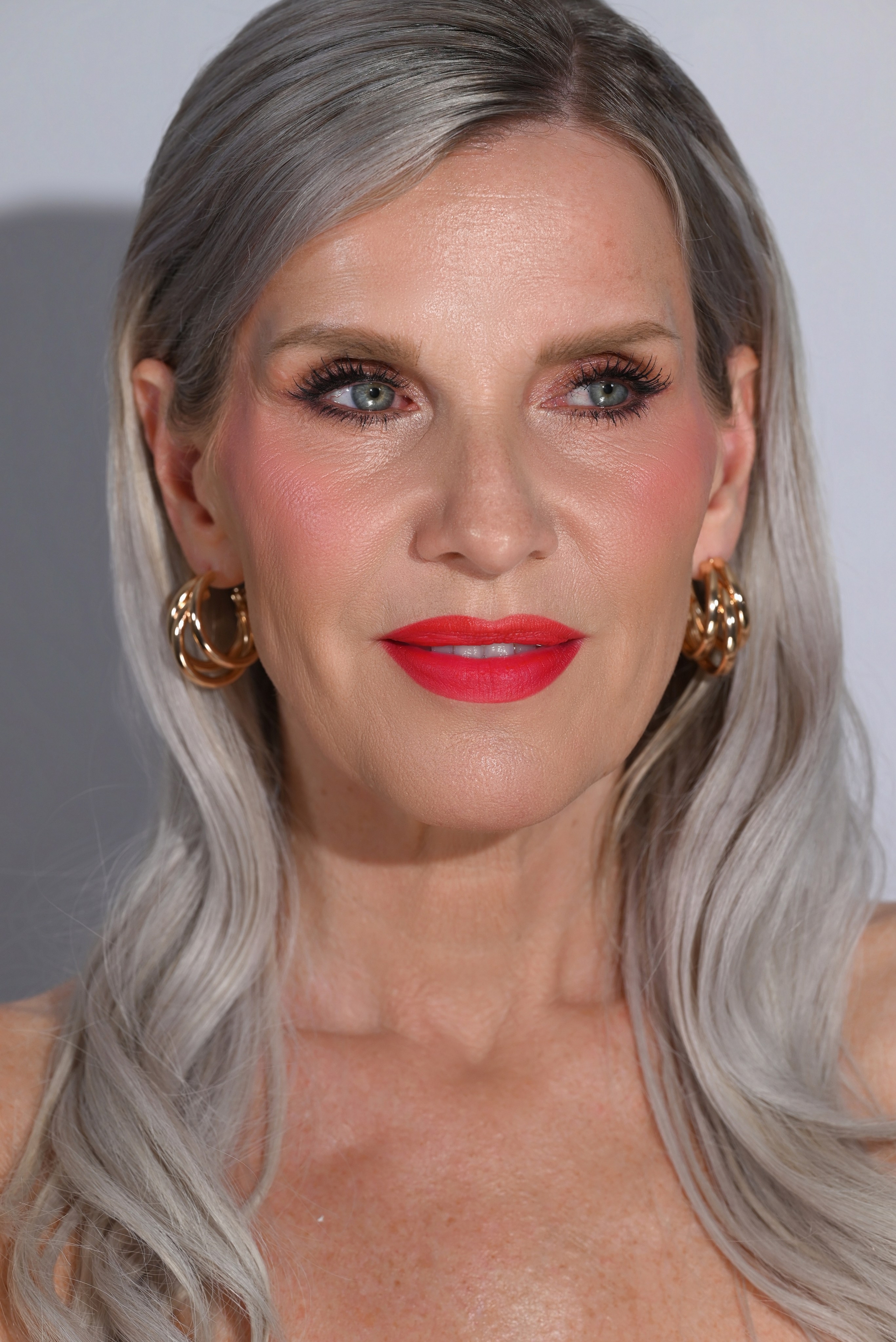 BEAUTY. Professional Worldwide Retoucher Retouch.Allusory