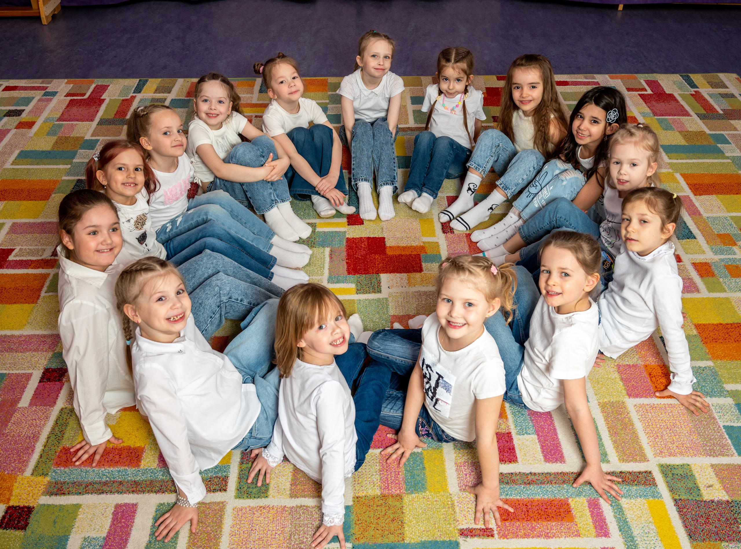 Выпускная группа. Семейный и детский фотограф в детских садах и школах