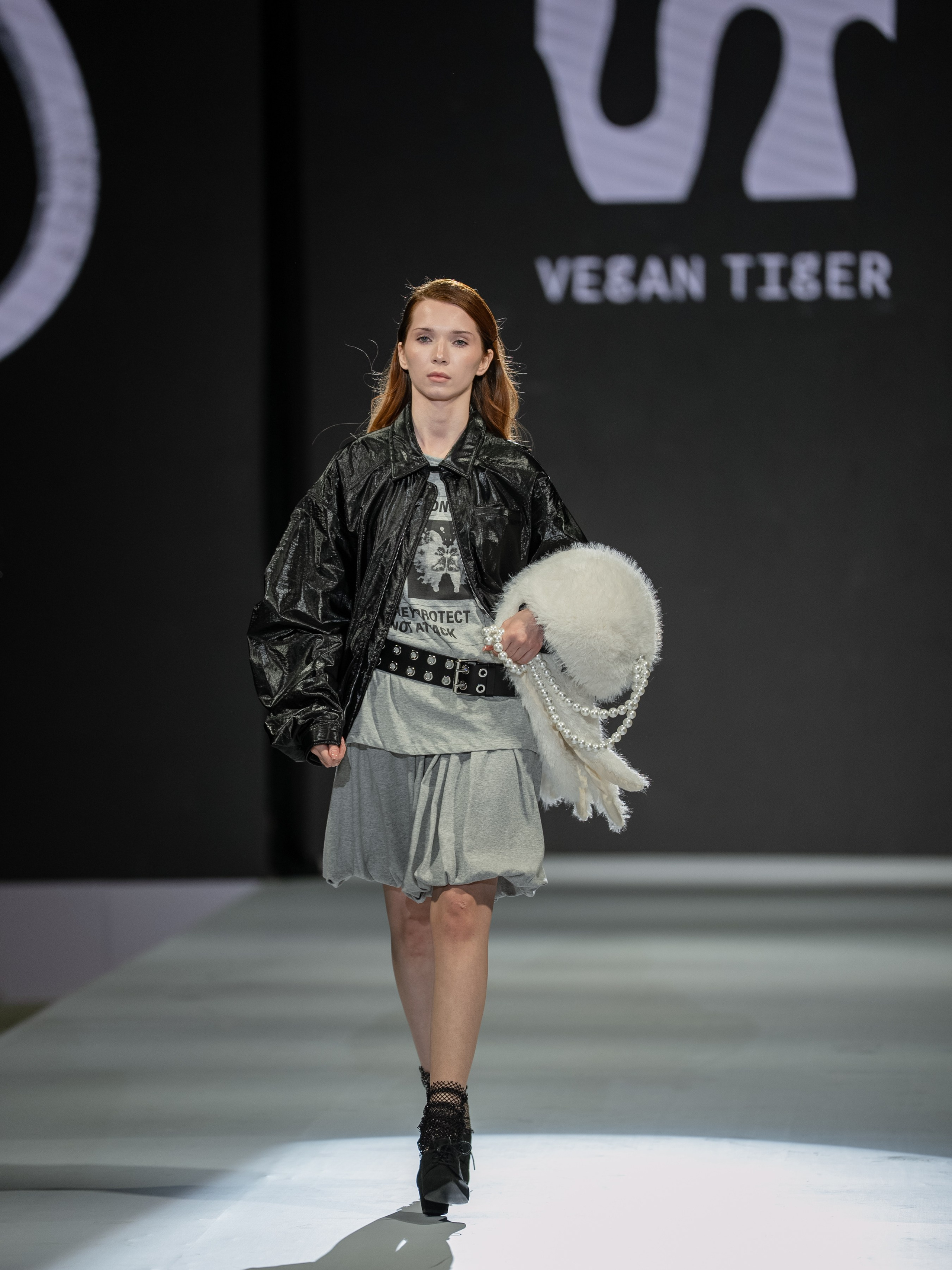 EURASIAN FASHION WEEK Vegan Tiger. Сайт Алматинского НЮ АРТ, будуар и фэшн фотографа Дениса Карпенко