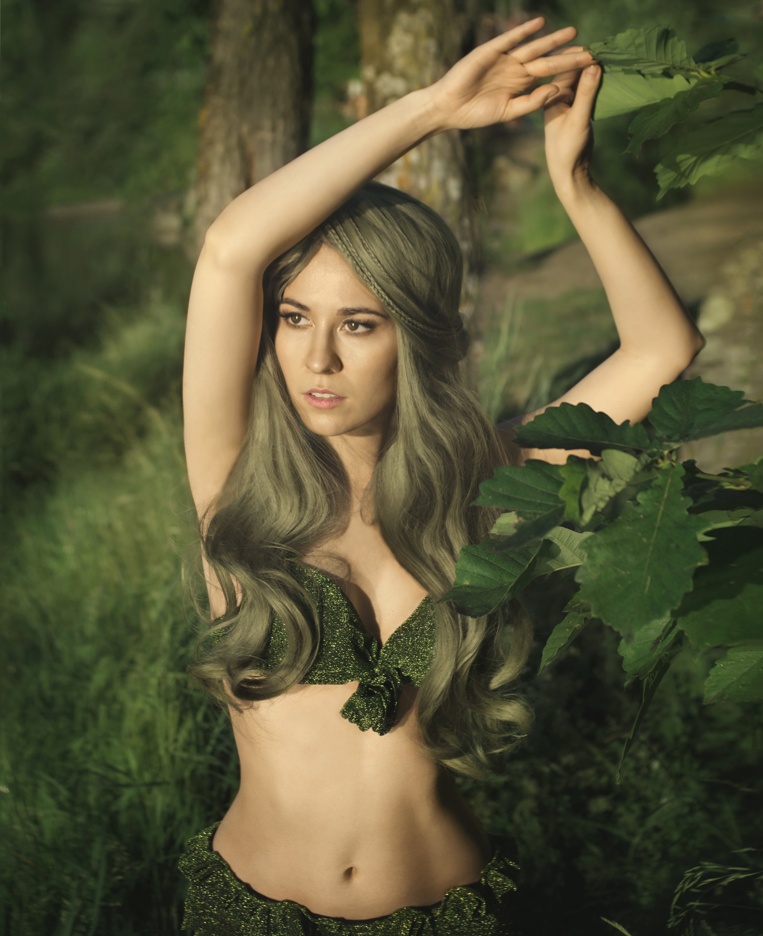 Портрет девушки в костюме русалки