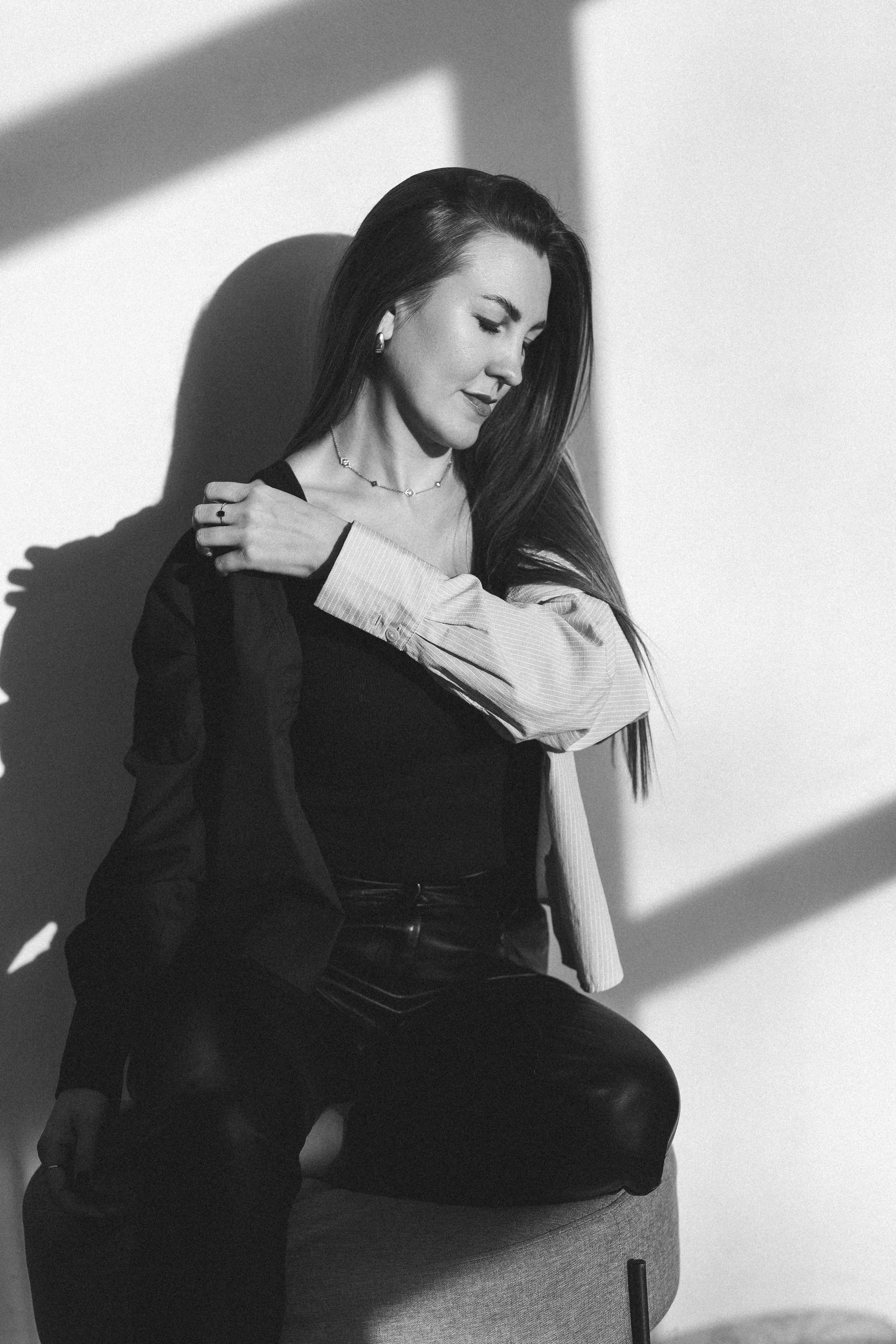 Студийные съемки в ч/б. Женский фотограф в Москве Рина Леонтьева