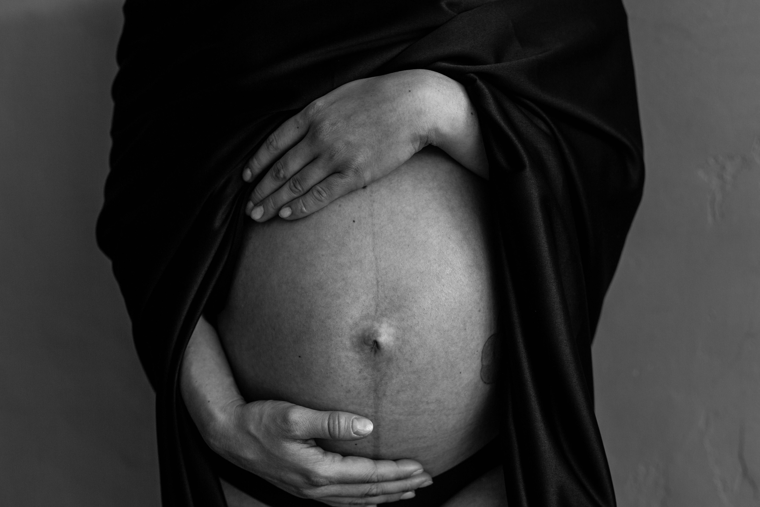 Фотосессия беременности в студии