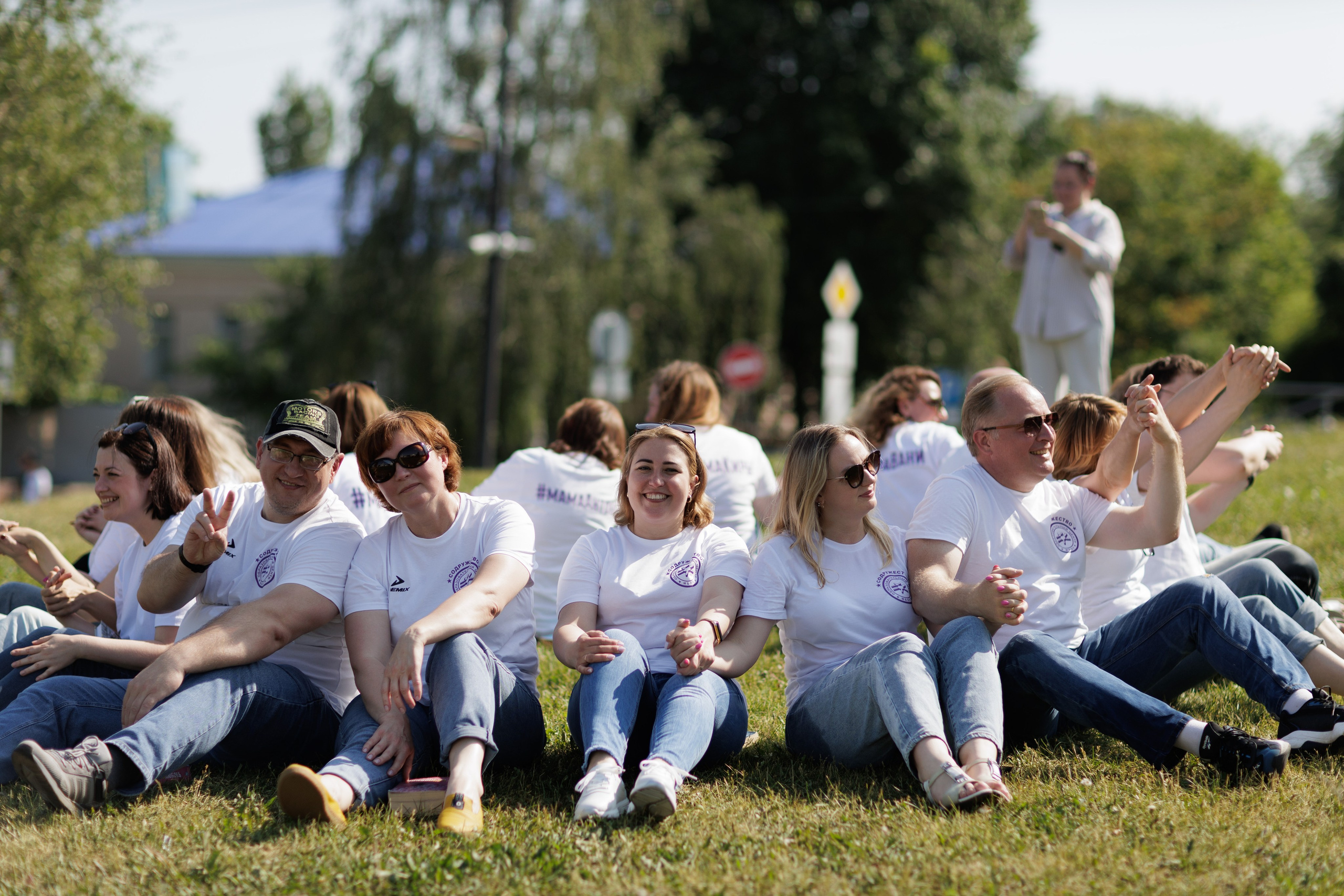 Репортажные фото съёмки клипа от родителей выпускникам. Свадебный фотограф в Воронеже Александр Работкин