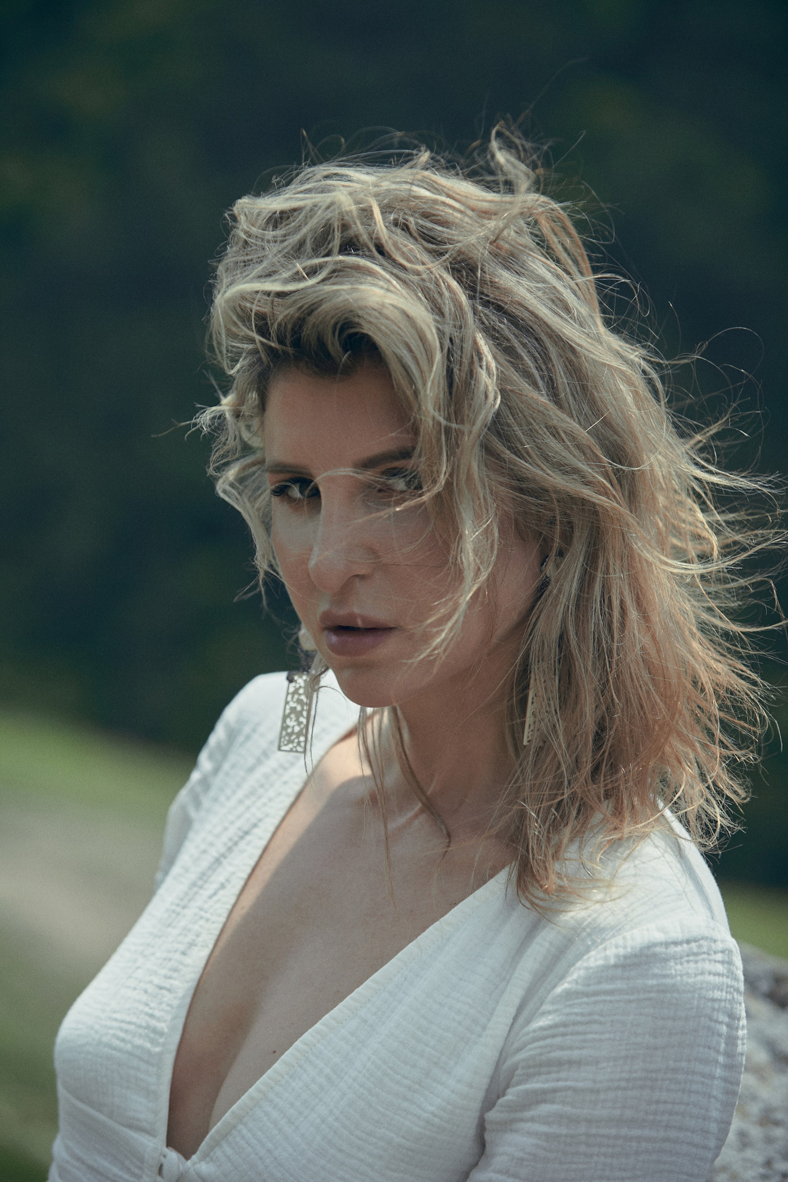 Фотосессия у водопада в Кабардино-Балкарии. Фотограф Продюсер в горах КБР / Москва  Нальчик Горы