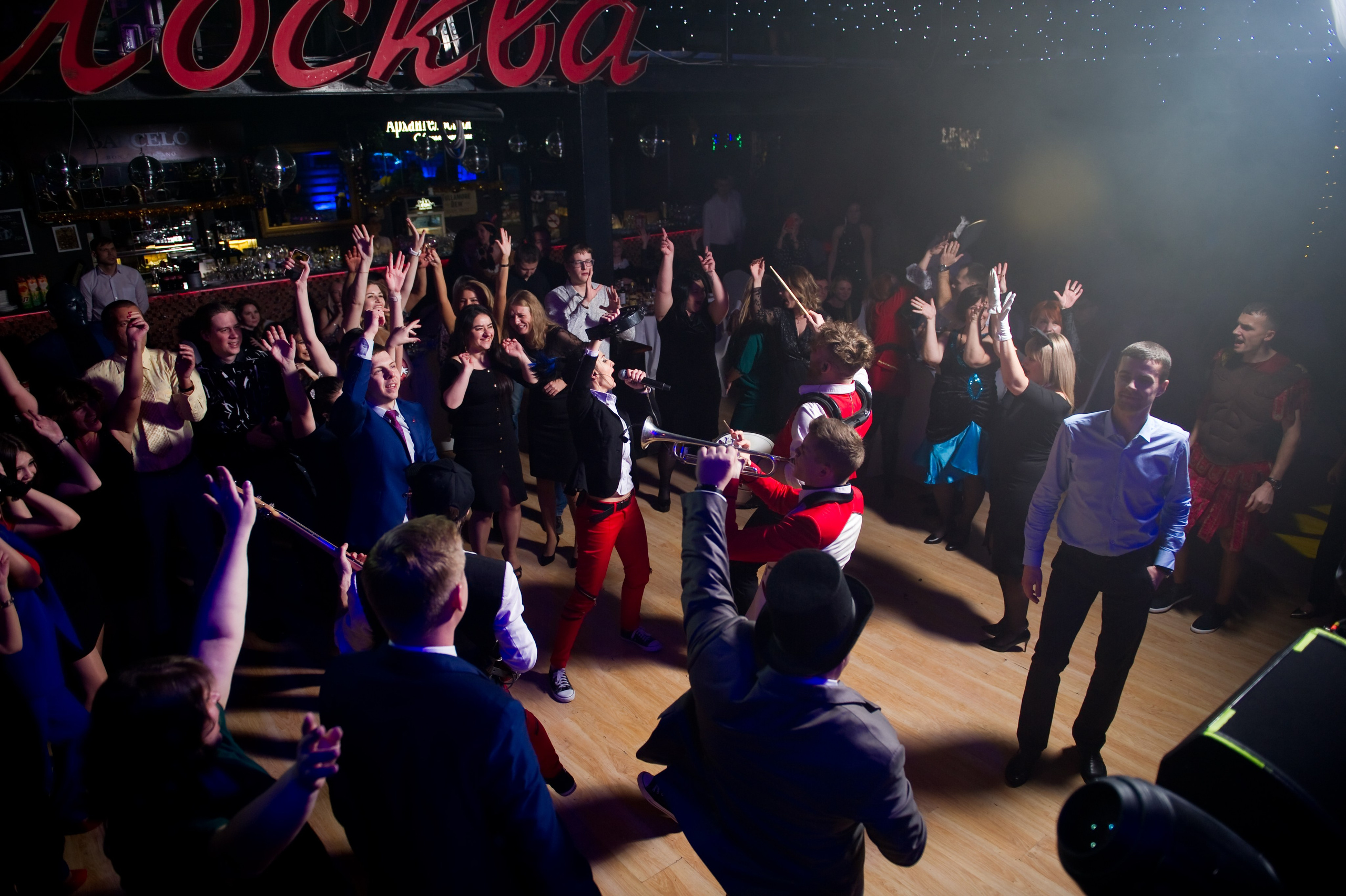Новогодний корпоратив Summit. Репортажный фотограф и видеограф Слава Думчев. Тимбилдинги, отчетники, корпоративы