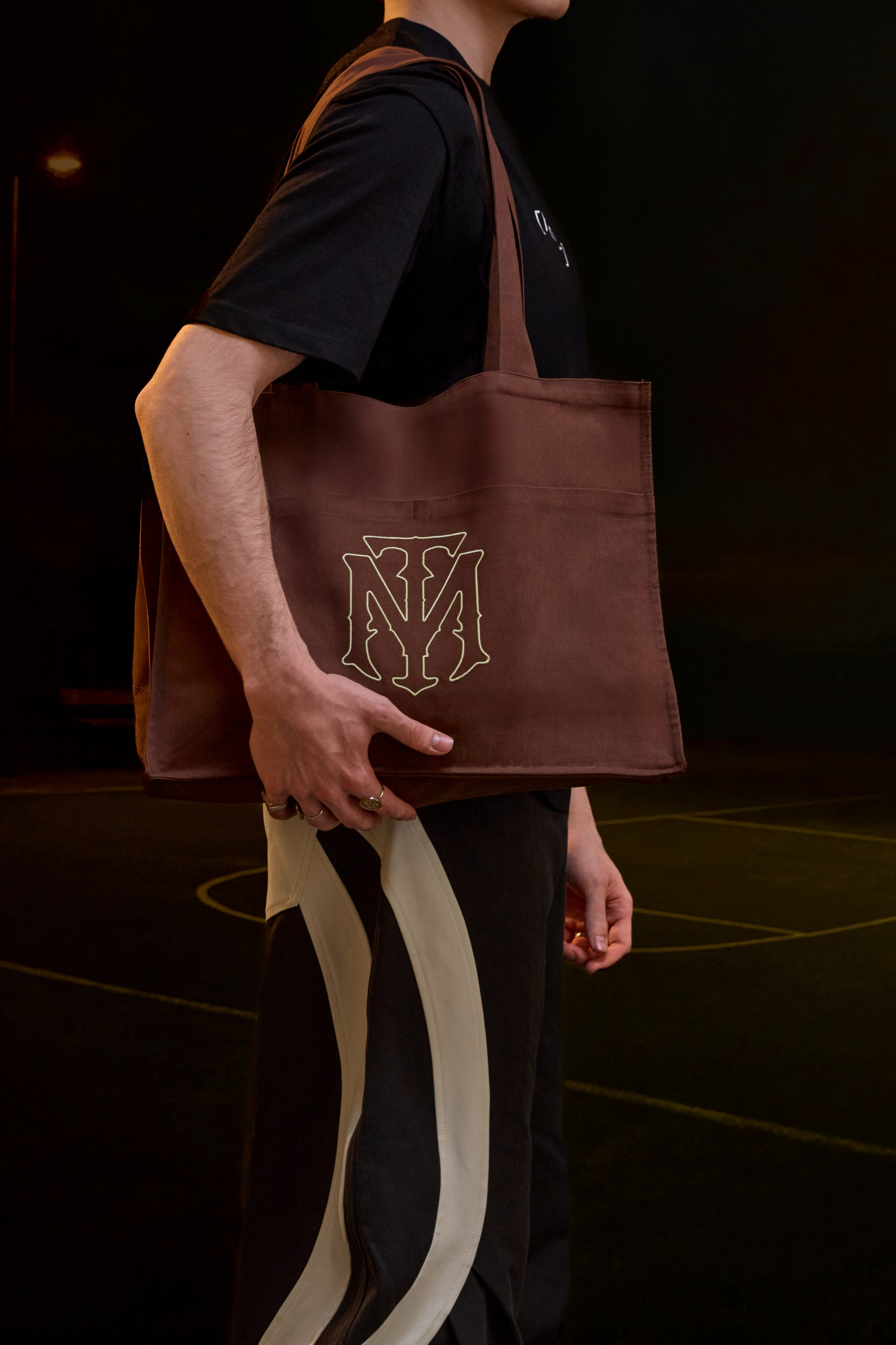 Thomas Mraz. Святослав Лебедев | Рекламный фотограф — Коммерческая съемка, Арт-дирекшн, AI-интеграция