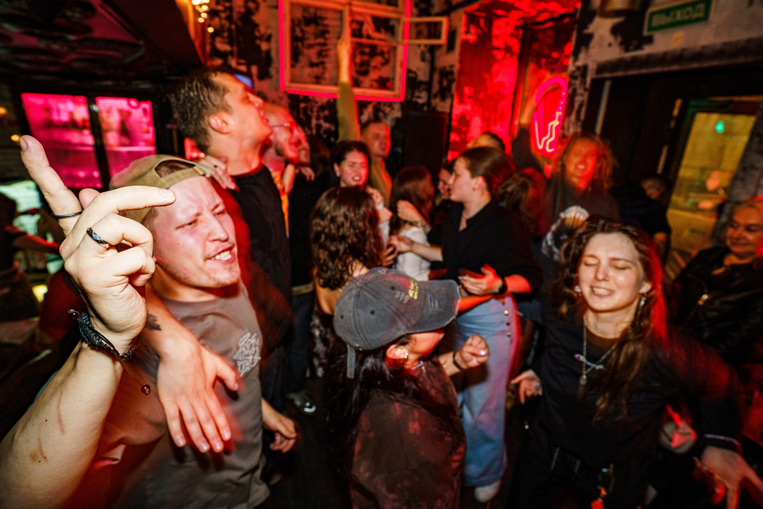 Бар разбитых сердец. Last summer party. Концертный и репортажный фотограф в Санкт-Петербурге Слава Пахомов