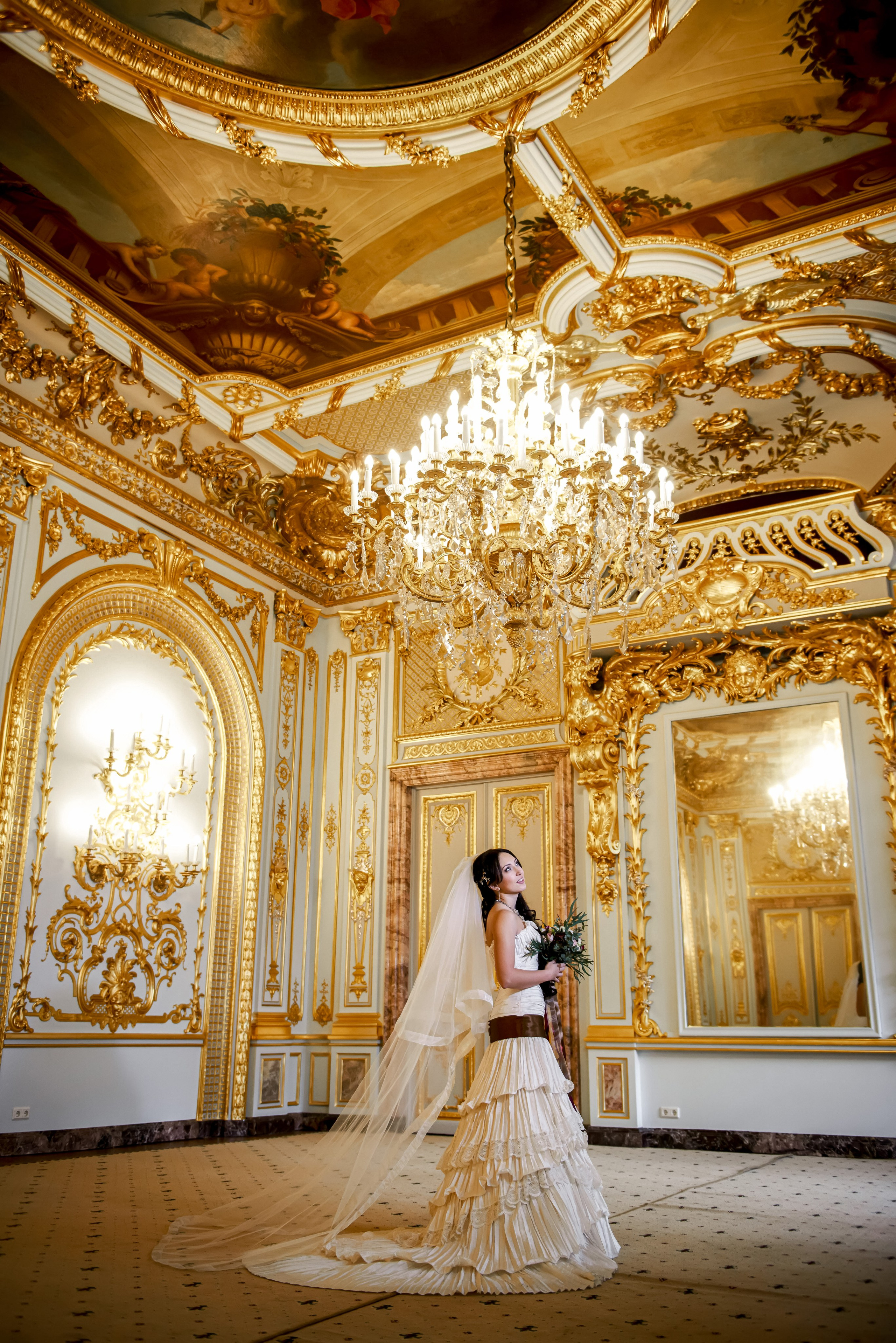 Свадебная фотосессия в Доме Архитектора на Большой Морской ул. Портретный, семейный и свадебный фотограф в Санкт-Петербурге и в Пушкине Ширяев Денис