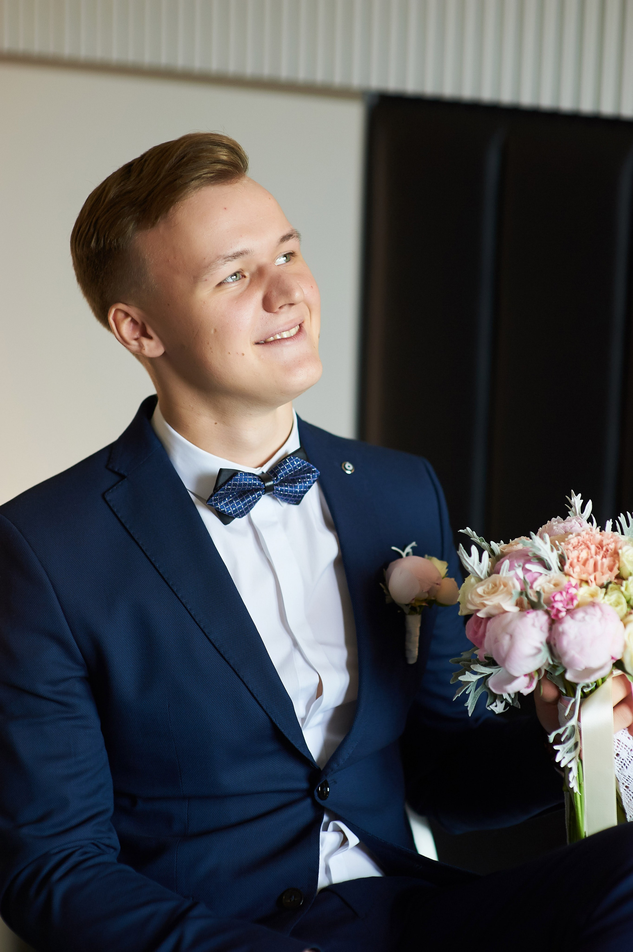 Ульяна и Дмитрий (свадебная прогулка в Сестрорецке под дождем, , фотосессия в верхнем парке Петергофа). Портретный, семейный и свадебный фотограф в Санкт-Петербурге и в Пушкине Ширяев Денис