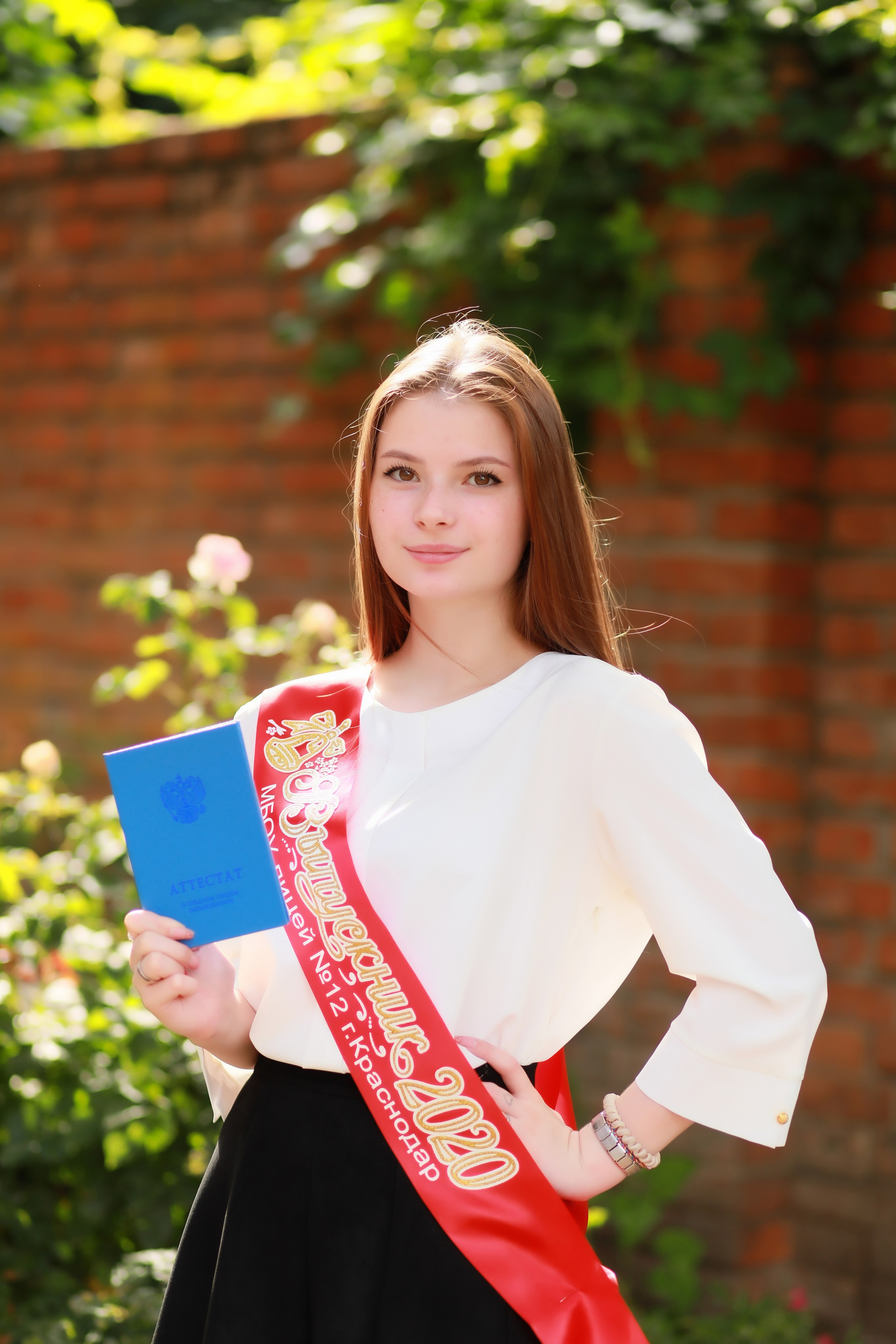 Вручение аттестатов (12 лицей). Детский семейный фотограф Краснодар