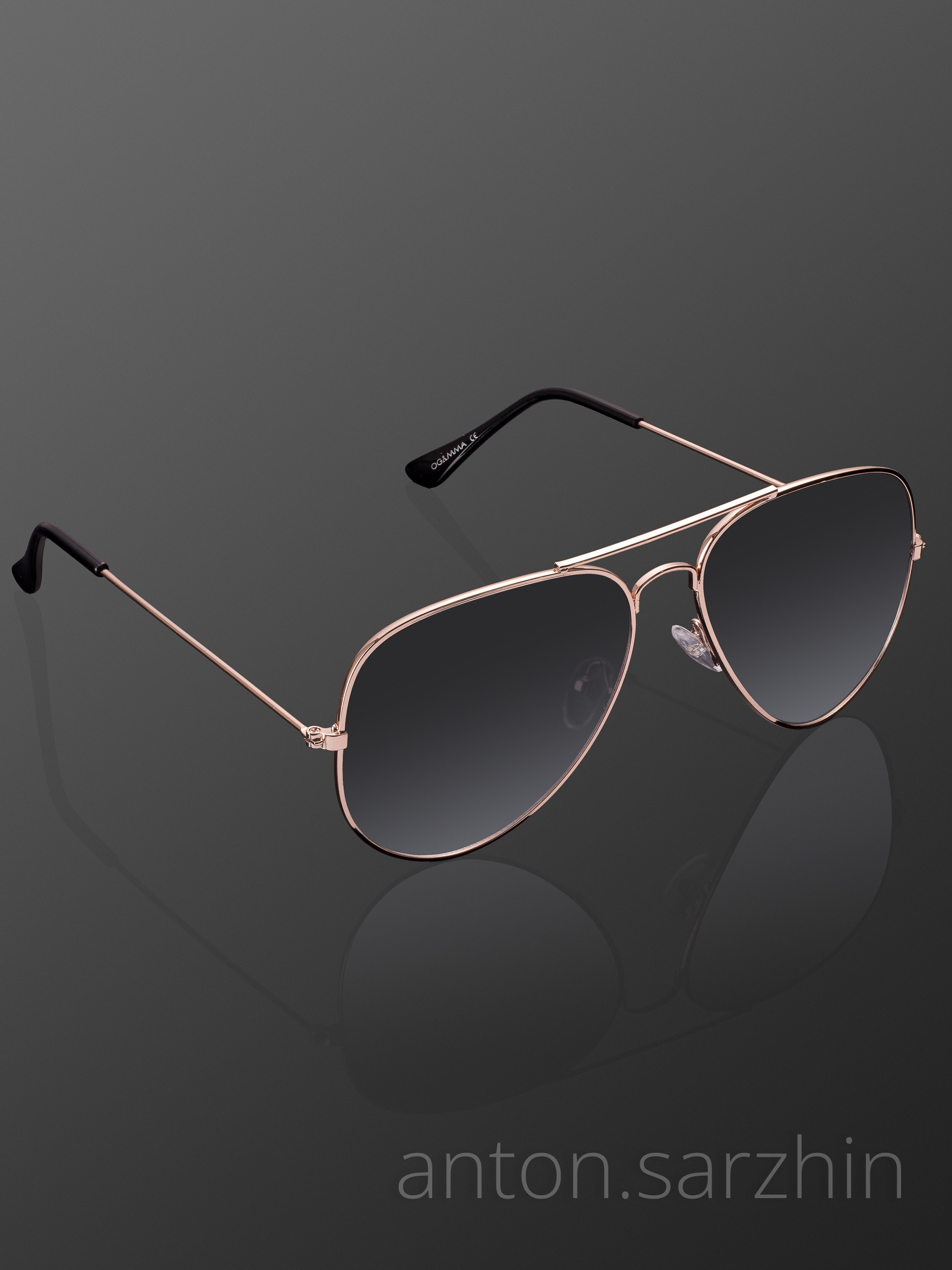 Предметная съемка черных очков