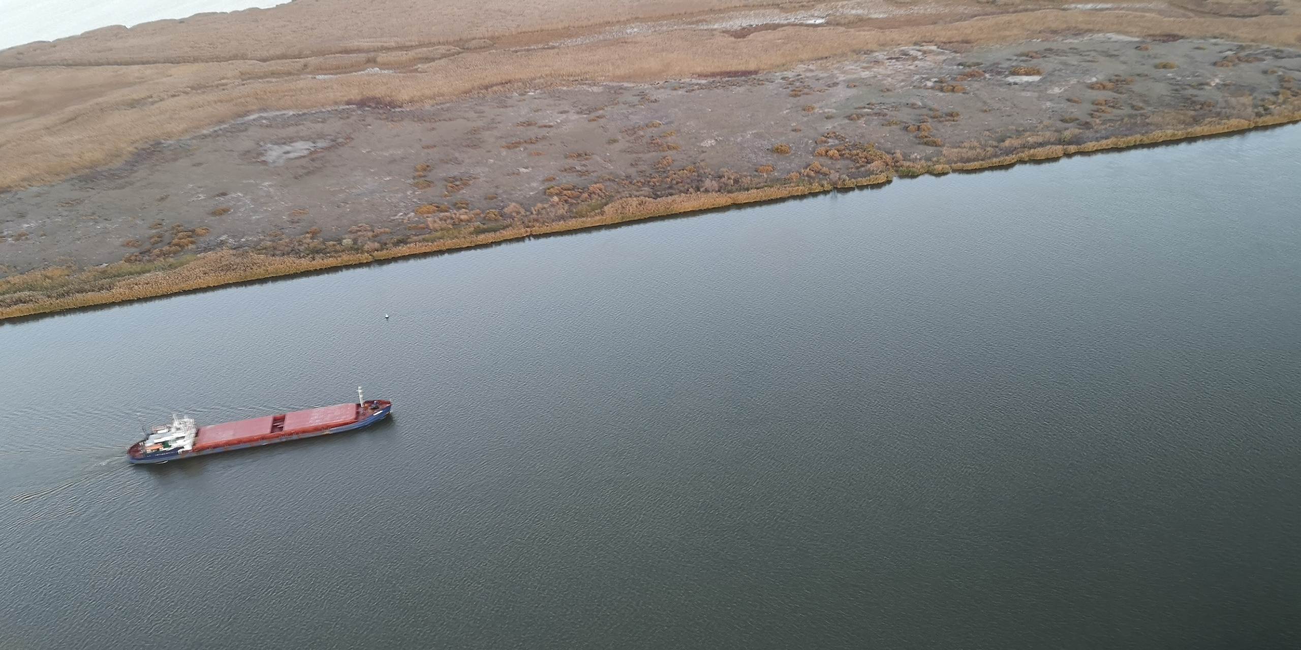Каспийское море (наука на Ла-8) (2021 г.). Фотоальбом показывающий увлекательный мир авиации и мир медведей Андрея Иванова