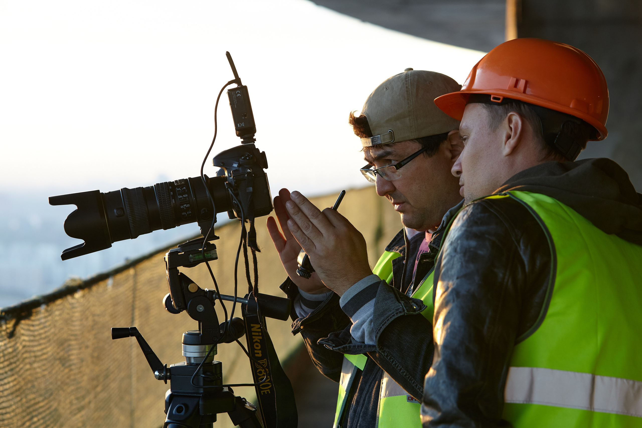 BACKSTAGE. Www.apowerstudio.com