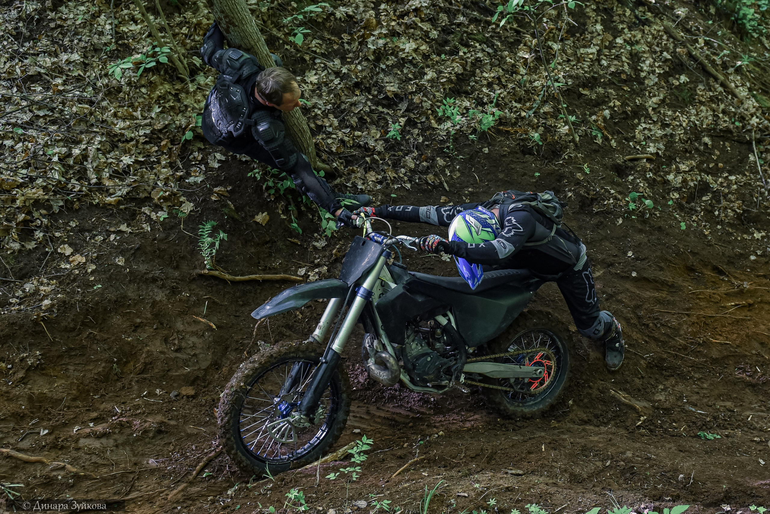 На местности. Каменки. Этап II. Мотофотограф в Нижнем Новгороде Динара Зуйкова