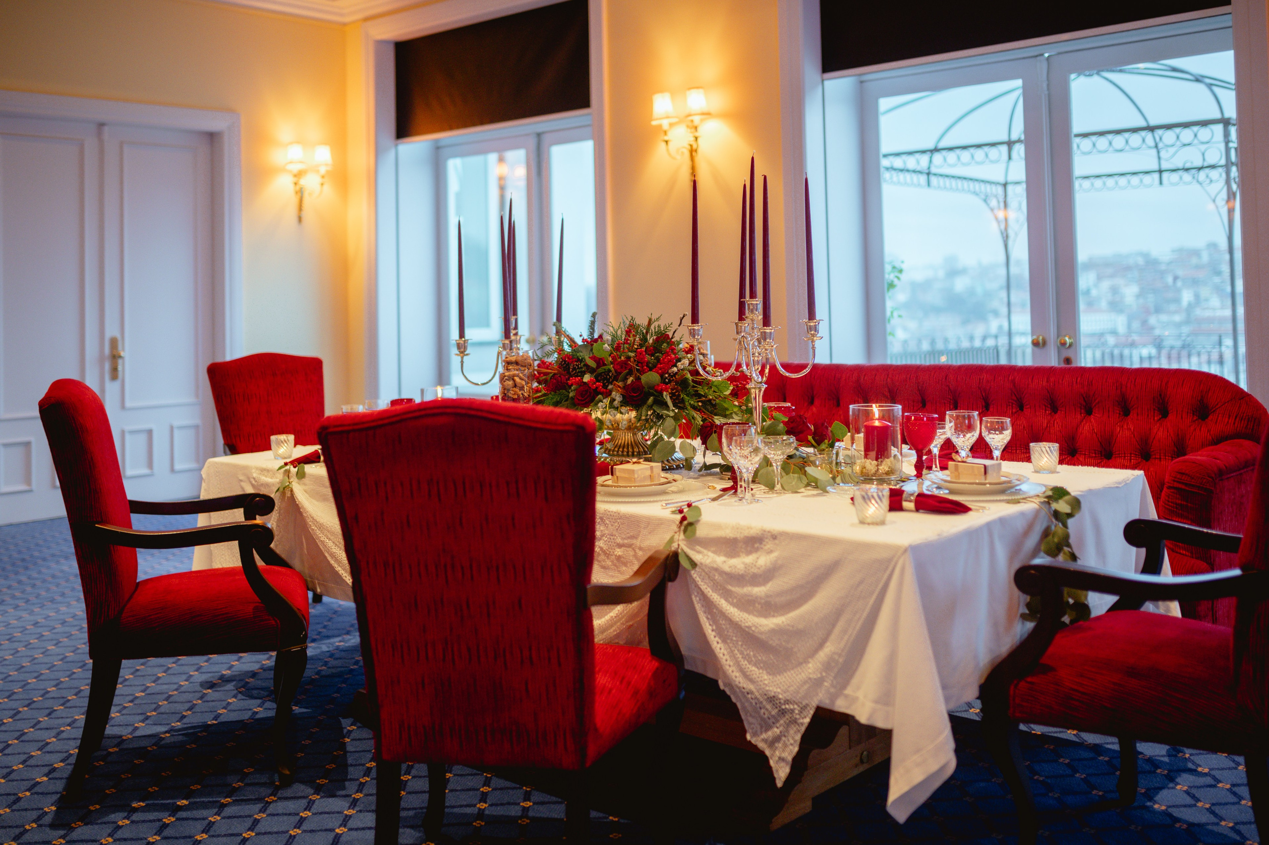 EUGÉNIO CAMPOS IN YEATMAN. Anastasiia Antoniuk portrait, family and couple photographer, Portugal