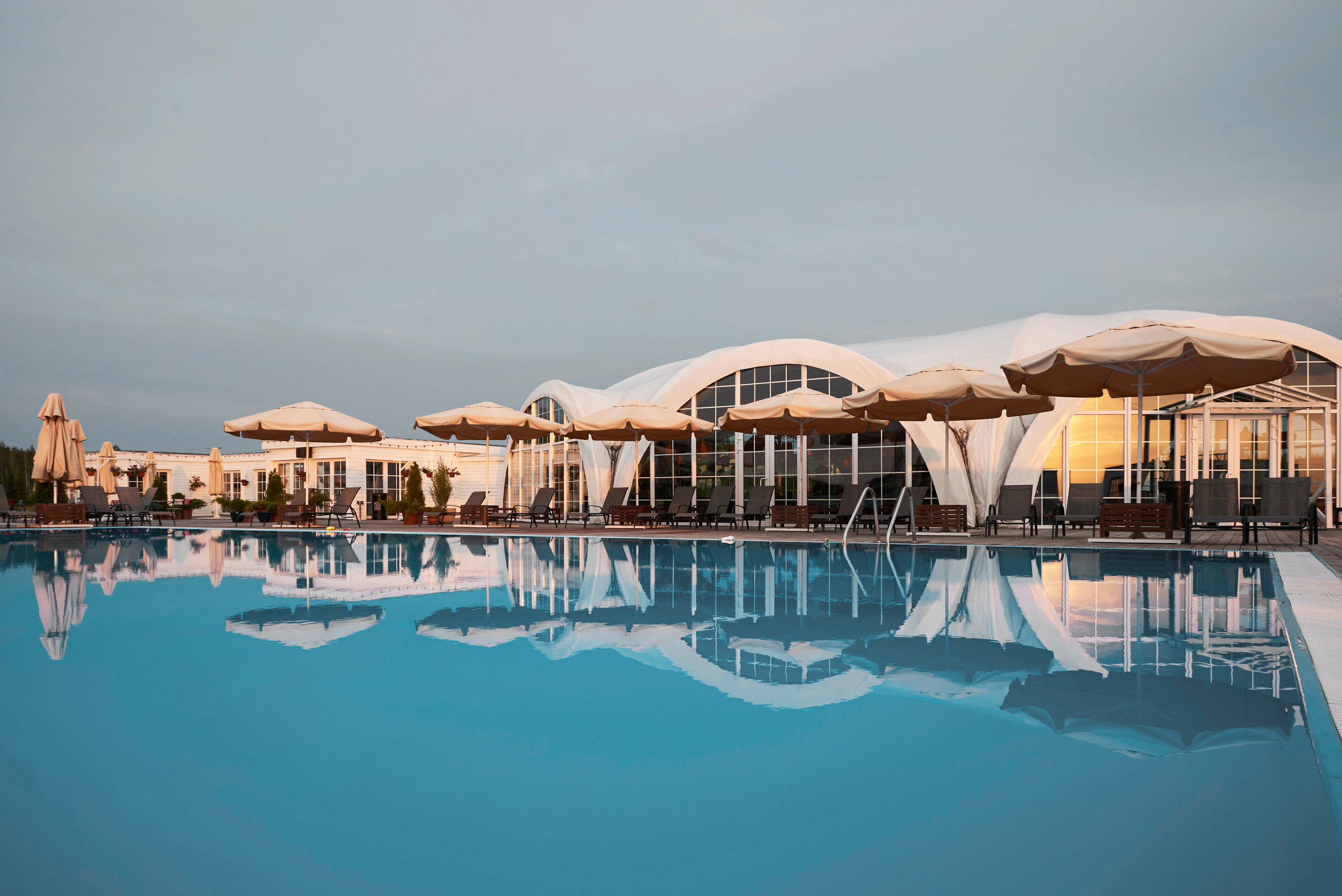 ЗАГОРОДНЫЙ КЛУБ | MILLCREEK. Интерьерный и архитектурный фотограф в Сочи МАКСИМ КСЕНЗОВ