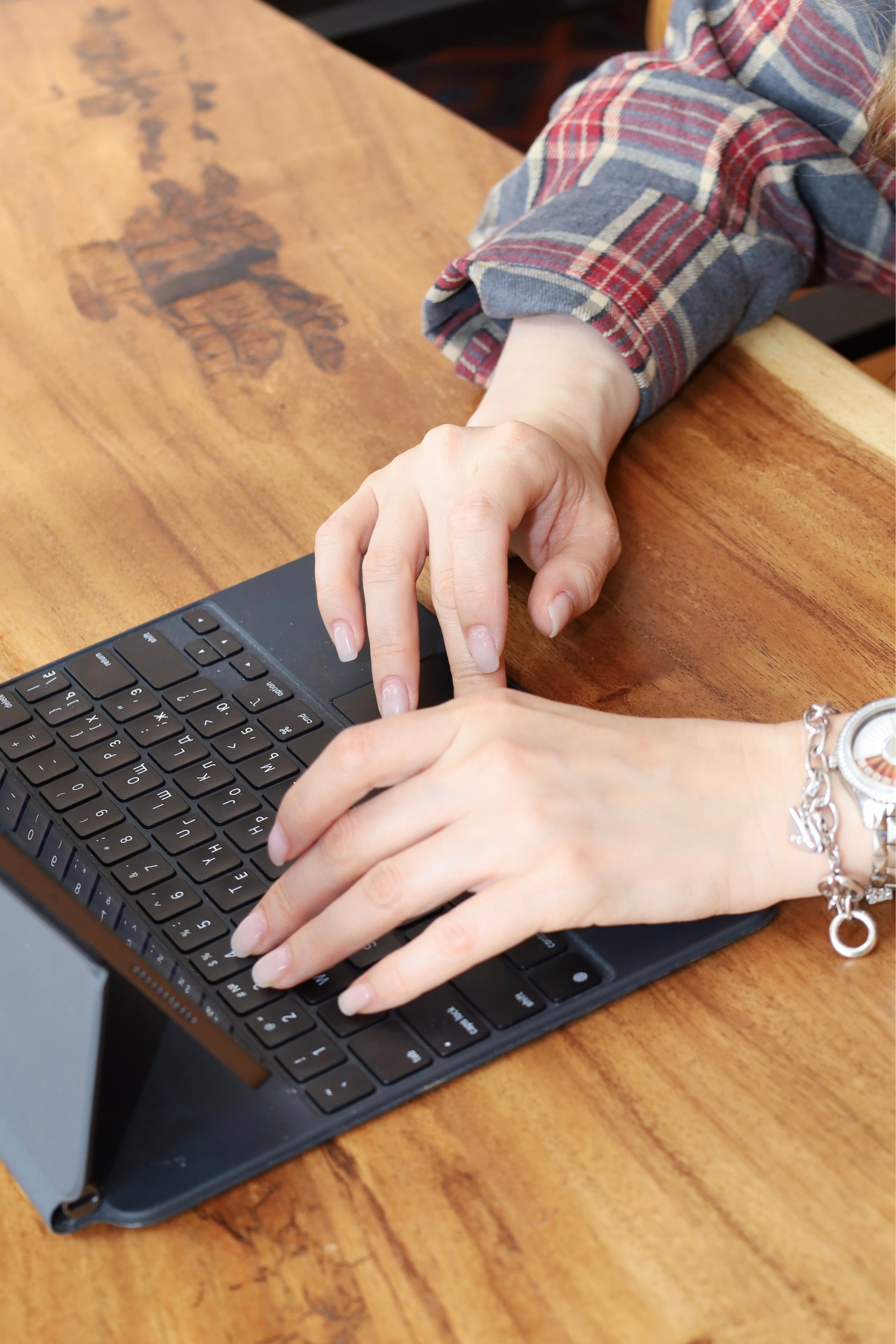 Деловая встреча в кафе. Никонорова Анастасия