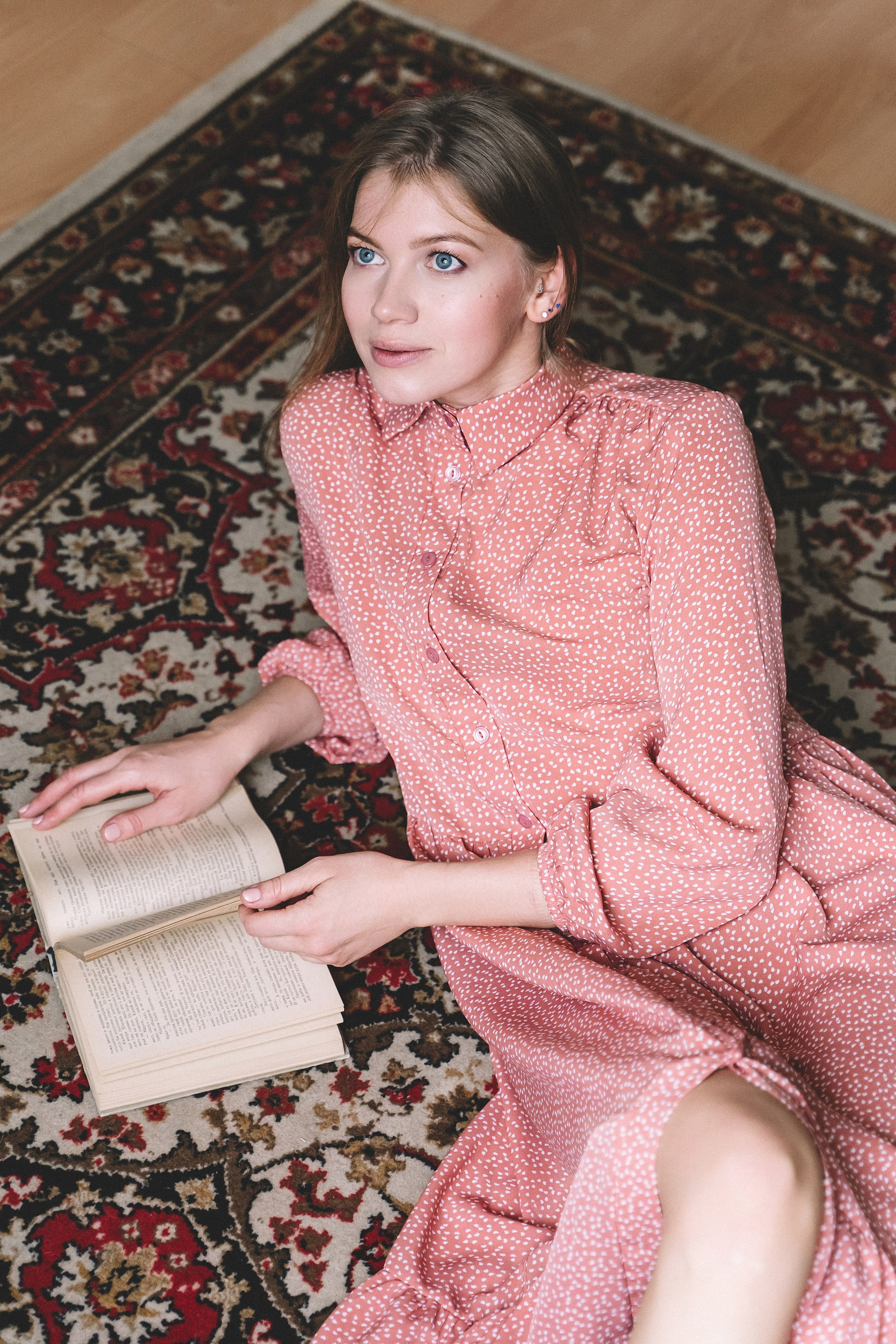 Женский фотограф в Москве и Московской области. Женская фотосессия. Женственные фотографии. Фотографии красивых женщин. Красивая стильная женская фотосессия. Контент-фотосессия. Визуал для блога.