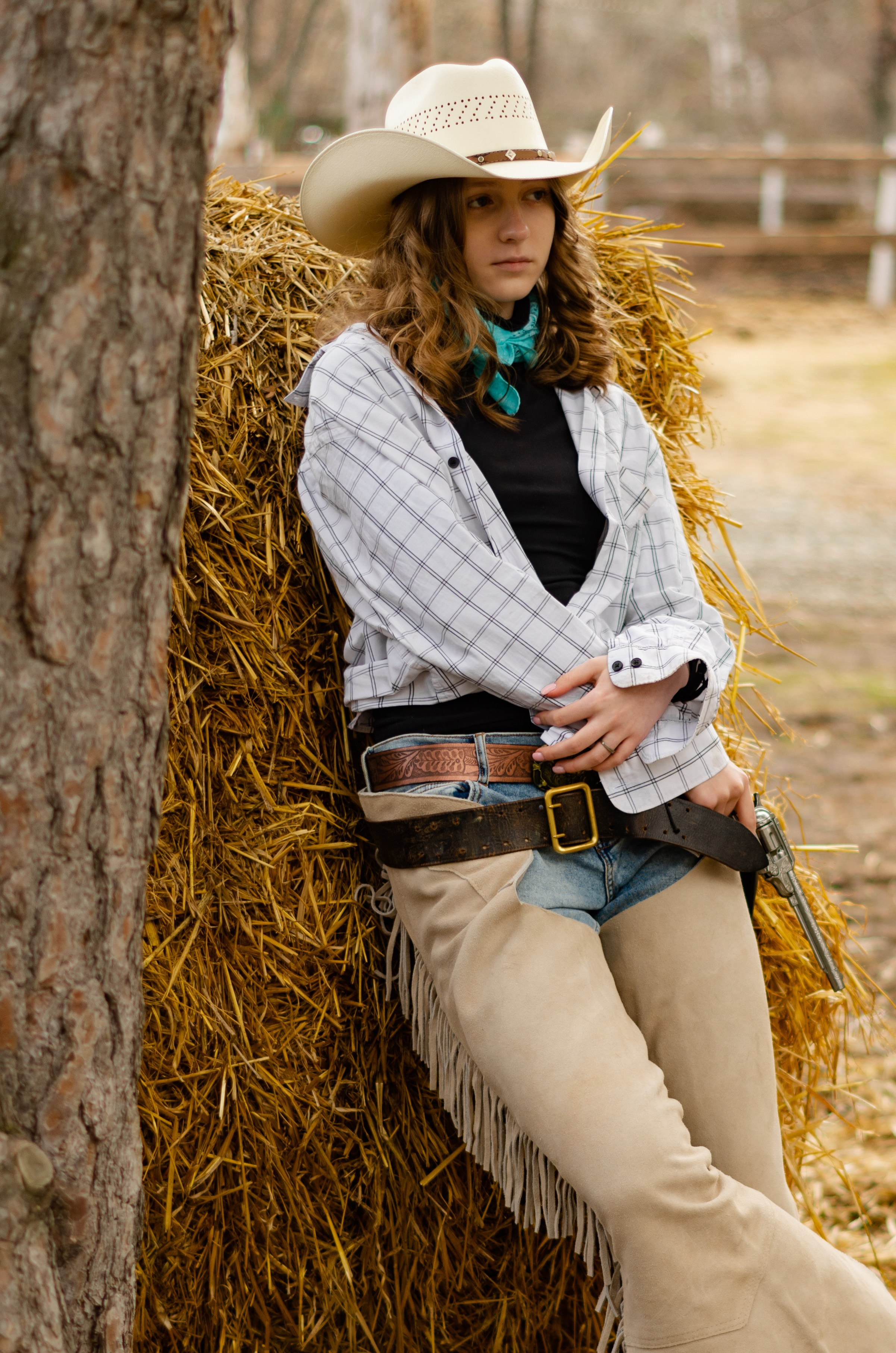 Ковбойская девчонка. Фотограф Марина Доглядная Челябинск фотосессии с лошадьми, мотоциклами