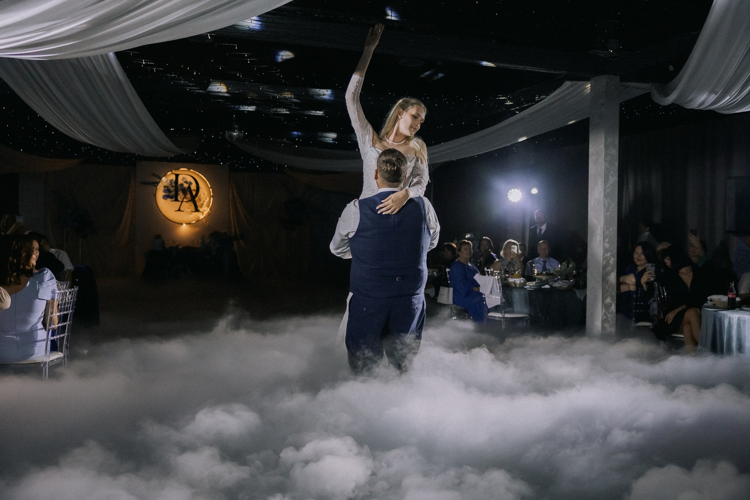 Даниил и Алина. Вечер любви. Свадебная фотография. Арина Рубах