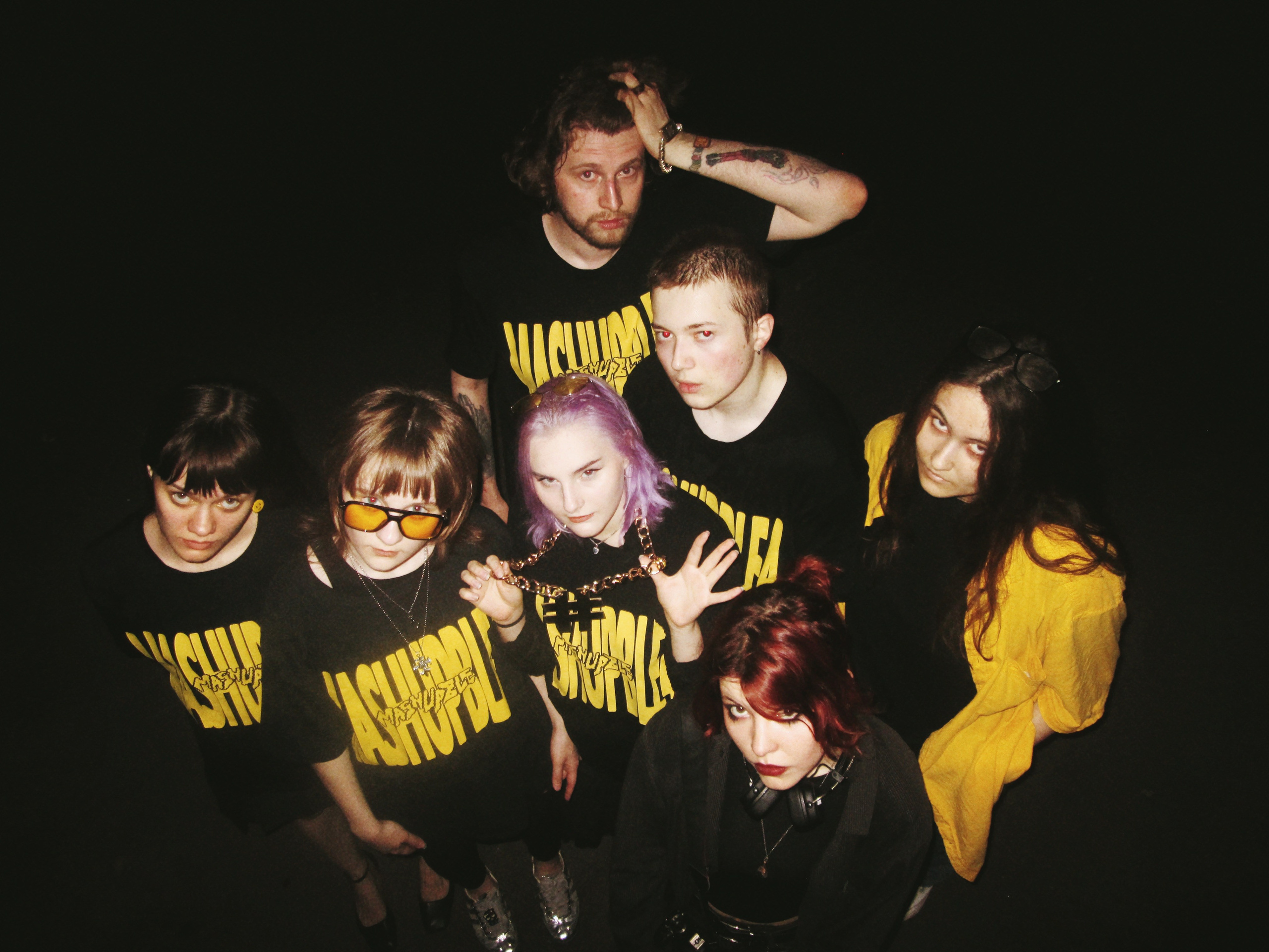 Съемка мерча MASHUPBLE. Концертный и портретный фотограф в Москве Соня Спросонья