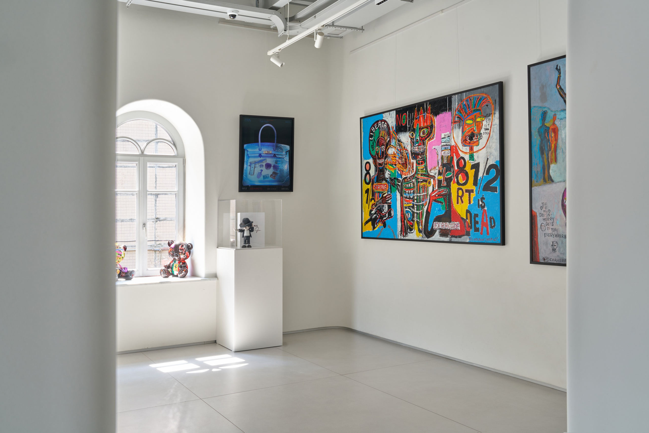 Art Gallery TOLSTOY. Рекламный, интерьерный, предметный фотограф в Москве, Санкт-Петербурге Ждан Павел