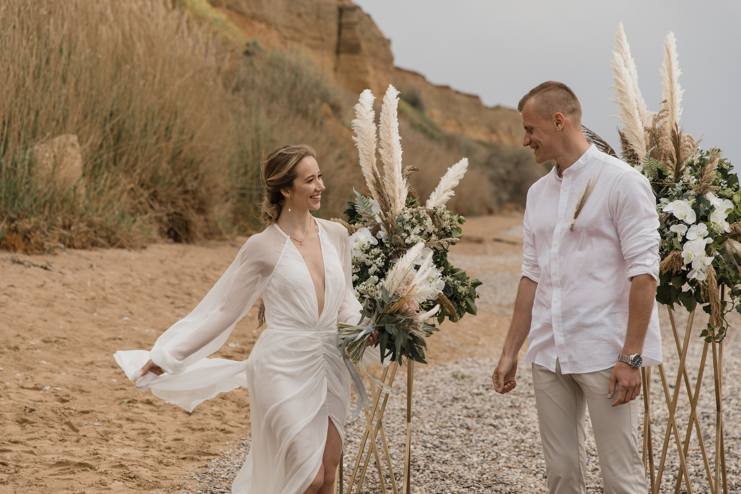 На берегу моря…. СВАДЕБНЫЙ ФОТОГРАФ В КРЫМУ И СЕВАСТОПОЛЕ
