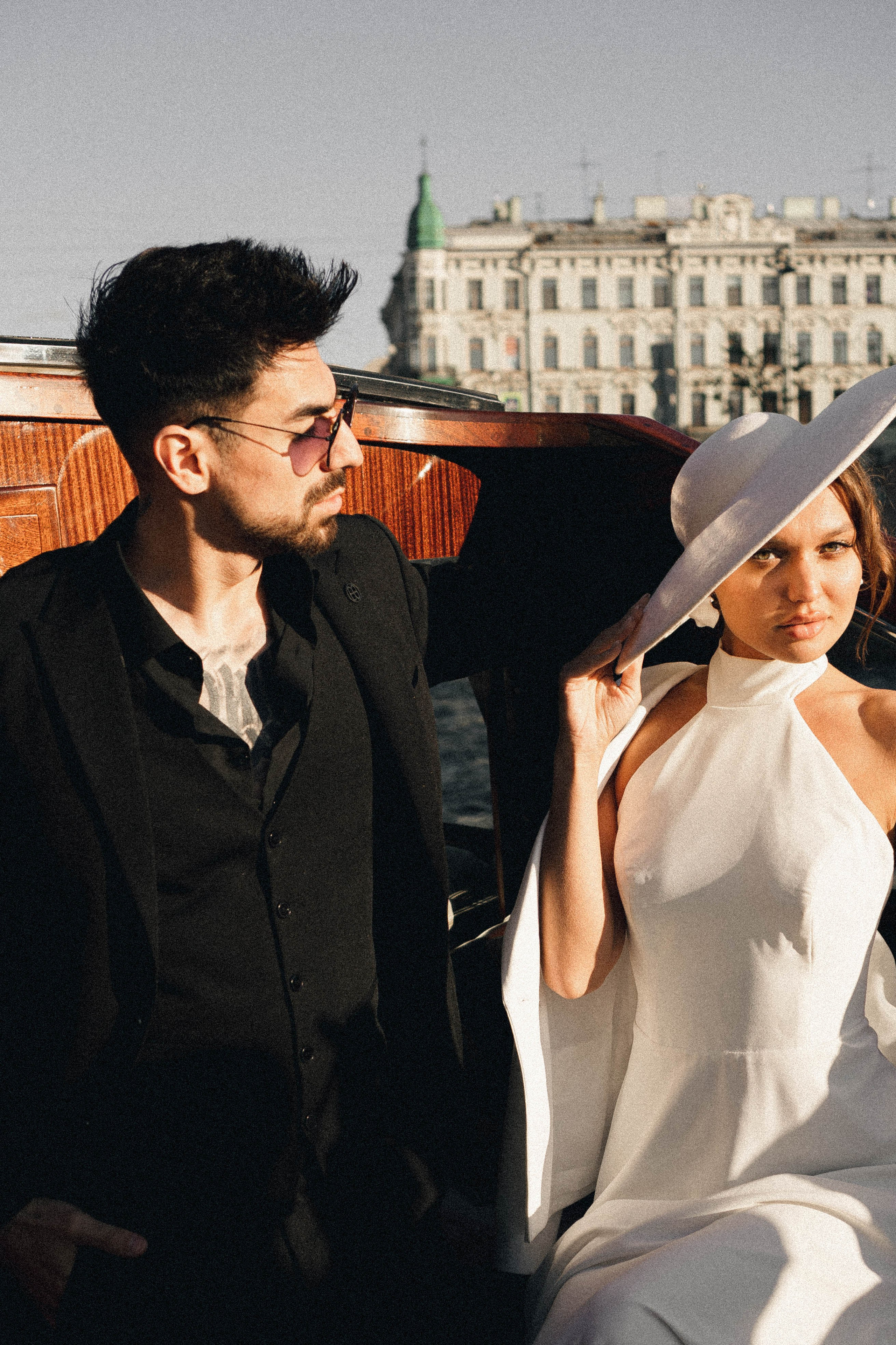 СВАДЕНБНАЯ СЬЕМКА НА КАТЕРЕ ПО КАНАЛАМ САНКТ-ПЕТЕРБУРГА И В АКВАТОРИИ НЕВЫ. Профессиональный фотограф, Санкт-Петербург — Виктория Богомолова