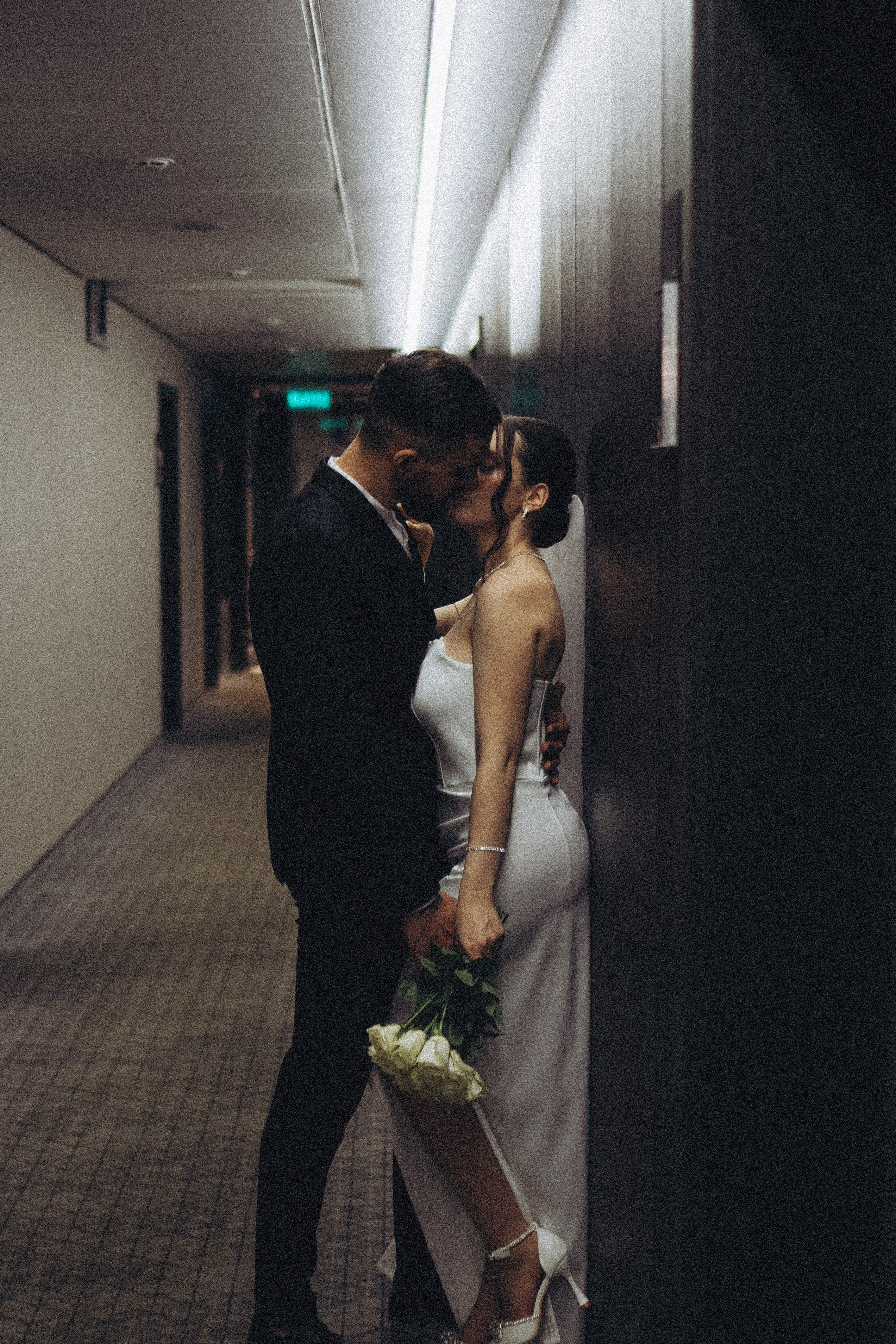 СВАДЕБНАЯ СЬЕМКА СБОРОВ ЖЕНИХА И НЕВЕСТЫ В ОТЕЛЕ И ТАКЖЕ ФОТОСЕССИИЯ В ОТЕЛЕЕ МЕГАПОЛИС БРЯНСК. Профессиональный фотограф, Санкт-Петербург — Виктория Богомолова