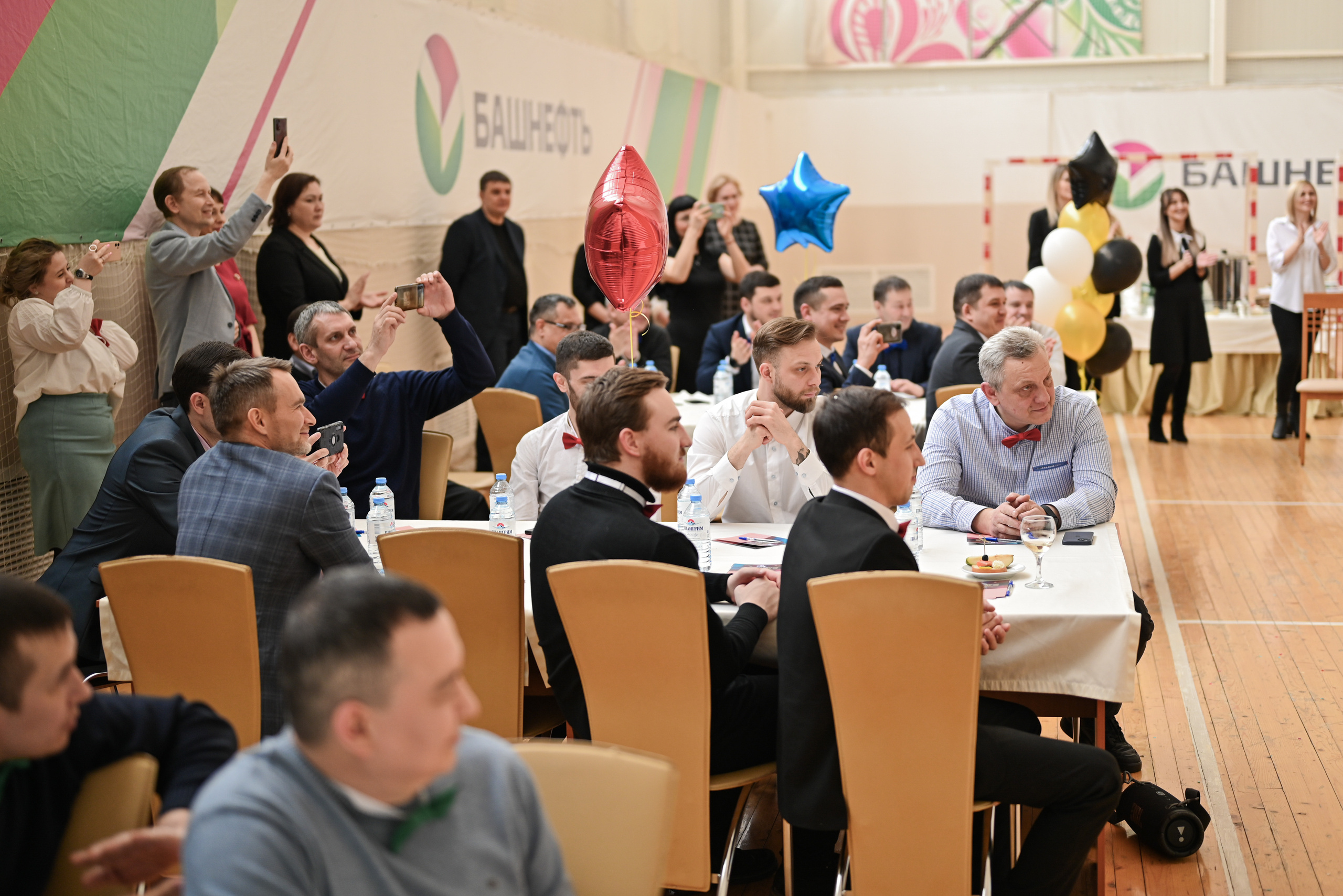 БАШНЕФТЬ Поздравления мужчин с 23 февраля!. Свадебный и семейный фотограф в Уфе Александров Максим