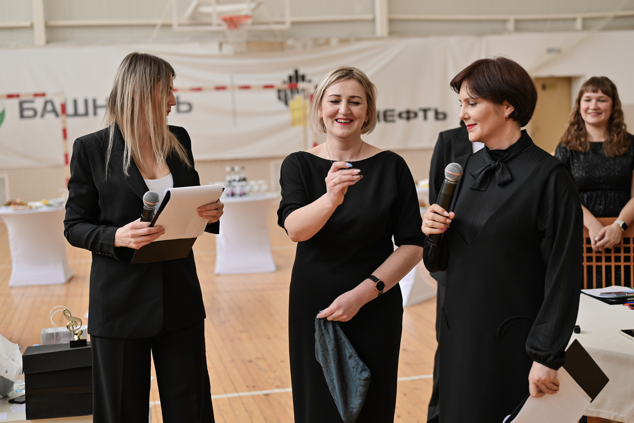 БАШНЕФТЬ Поздравления мужчин с 23 февраля!. Свадебный и семейный фотограф в Уфе Александров Максим