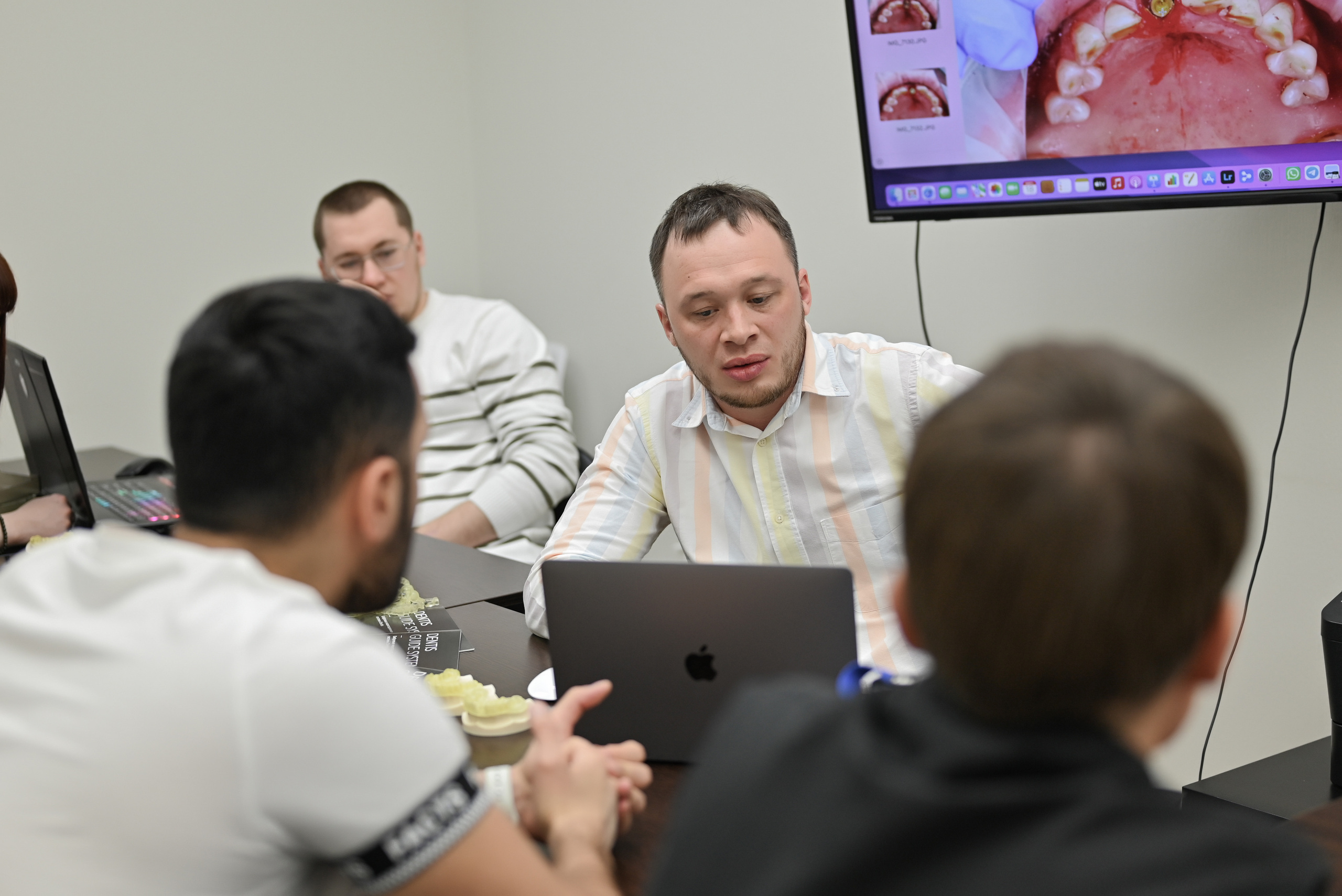 Стоматология доктора Томилиной (мастер класс). Свадебный и семейный фотограф в Уфе Александров Максим