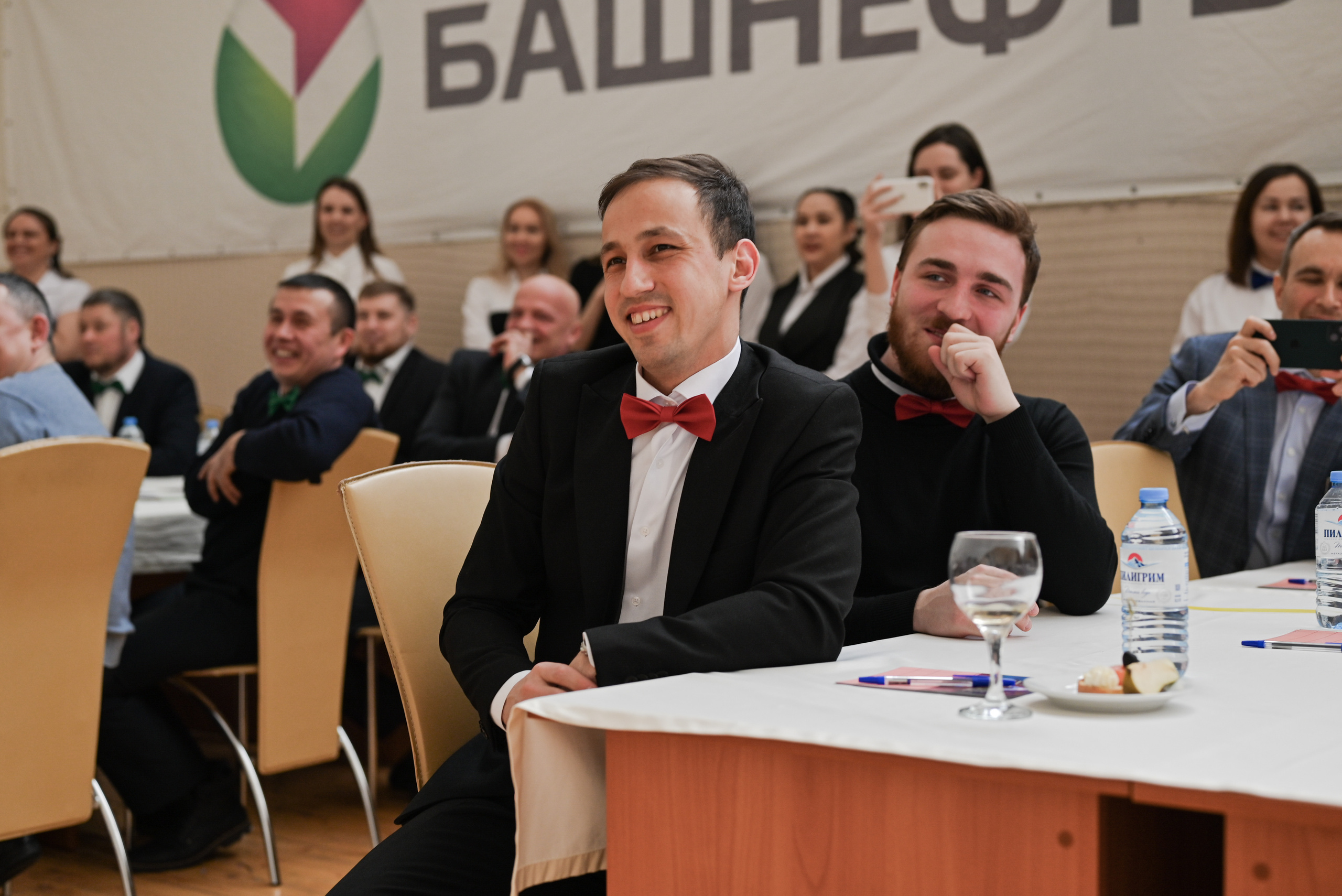 БАШНЕФТЬ Поздравления мужчин с 23 февраля!. Свадебный и семейный фотограф в Уфе Александров Максим