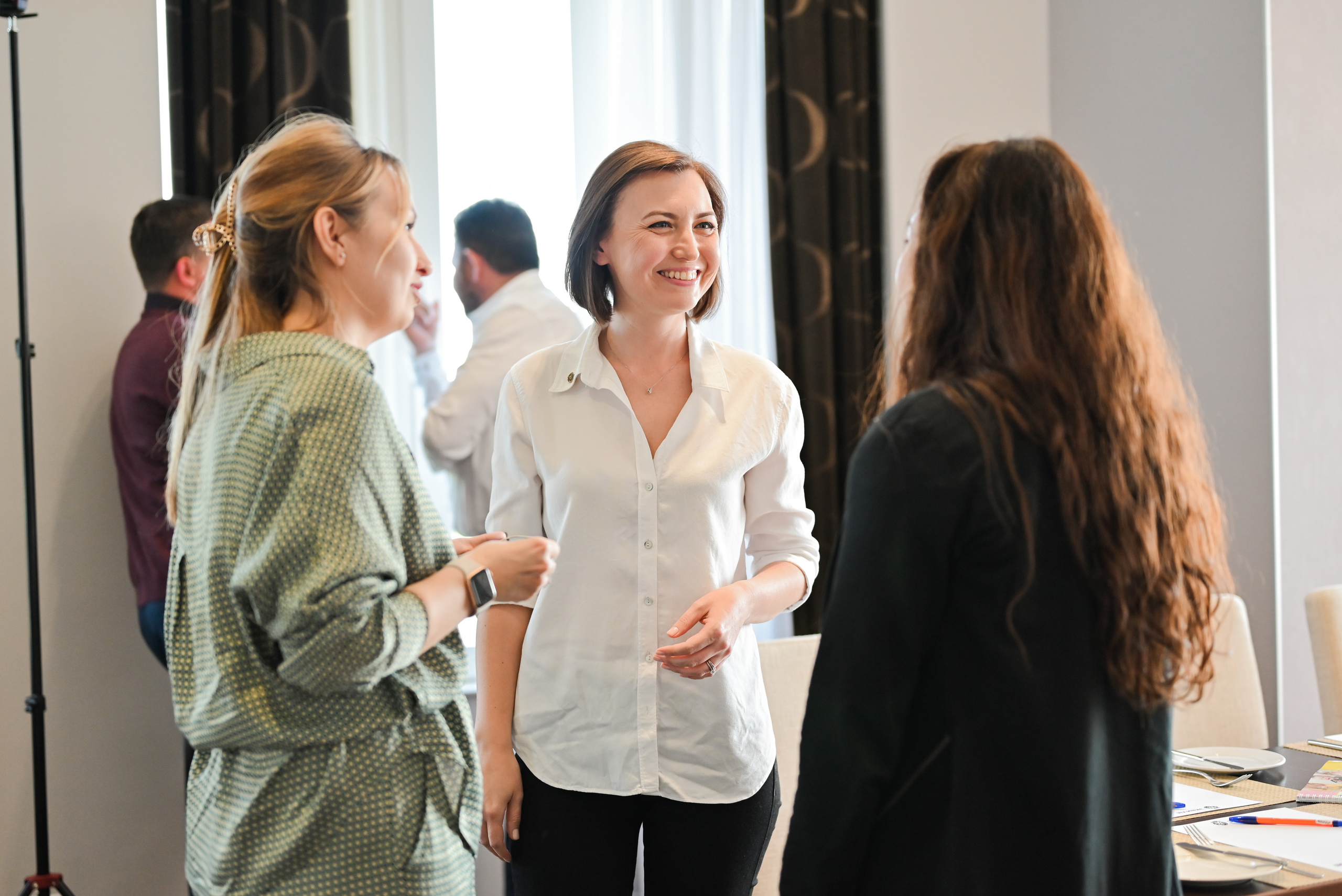 Бизнес-встреча ЭКВИУМ. Свадебный и семейный фотограф в Уфе Александров Максим