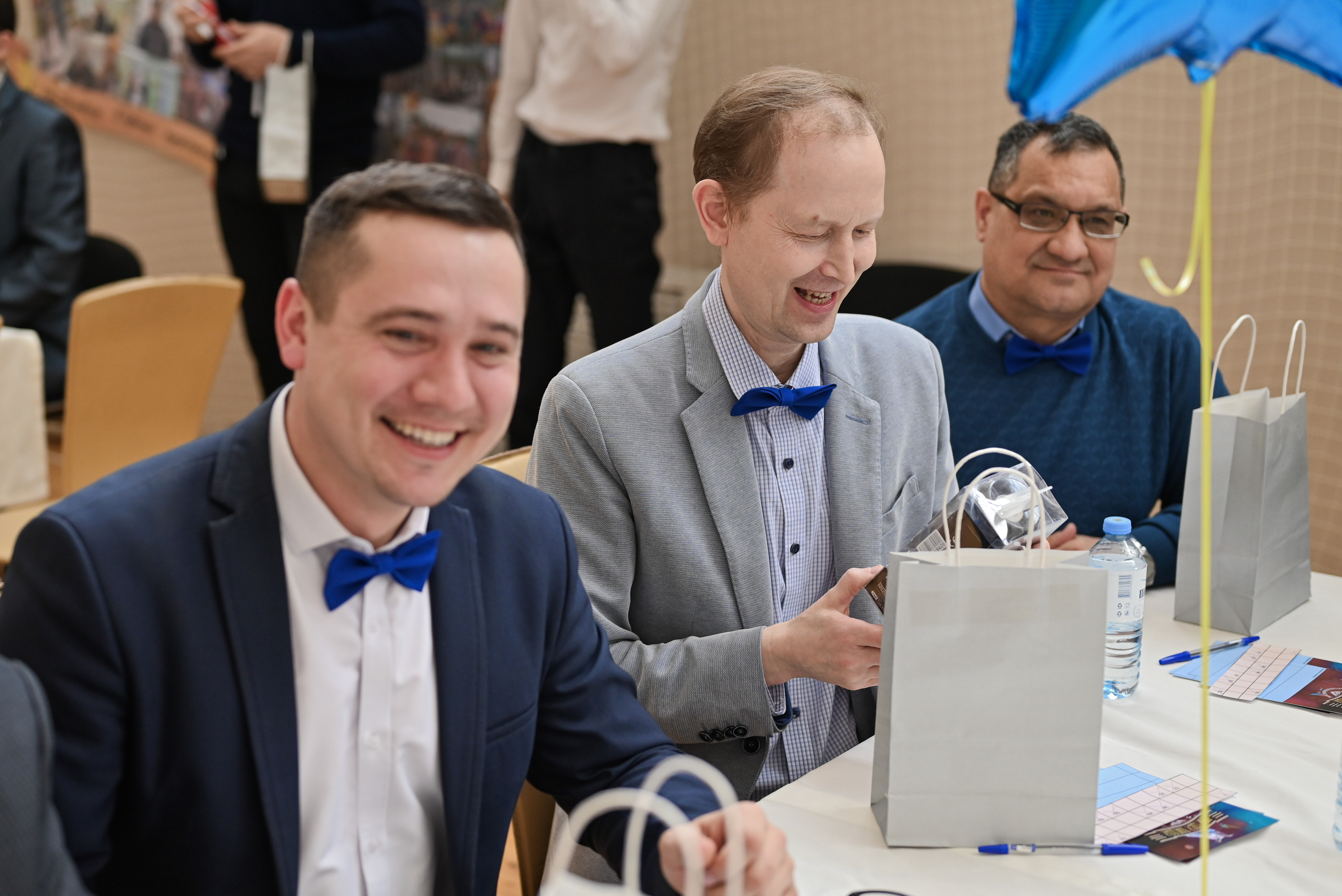 БАШНЕФТЬ Поздравления мужчин с 23 февраля!. Свадебный и семейный фотограф в Уфе Александров Максим