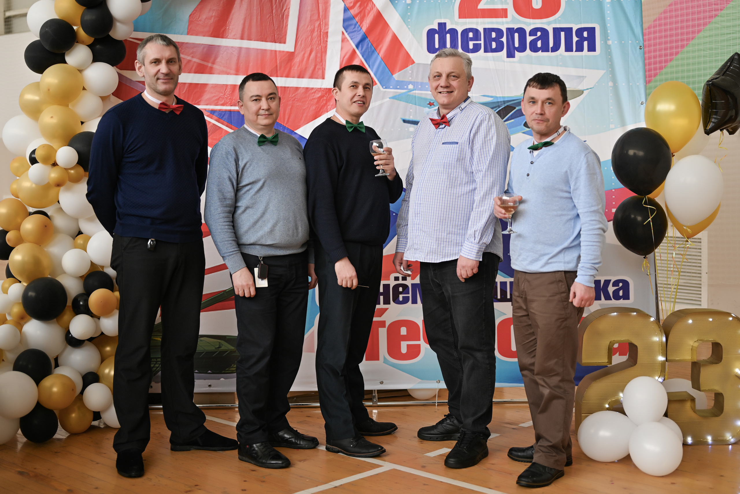 БАШНЕФТЬ Поздравления мужчин с 23 февраля!. Свадебный и семейный фотограф в Уфе Александров Максим