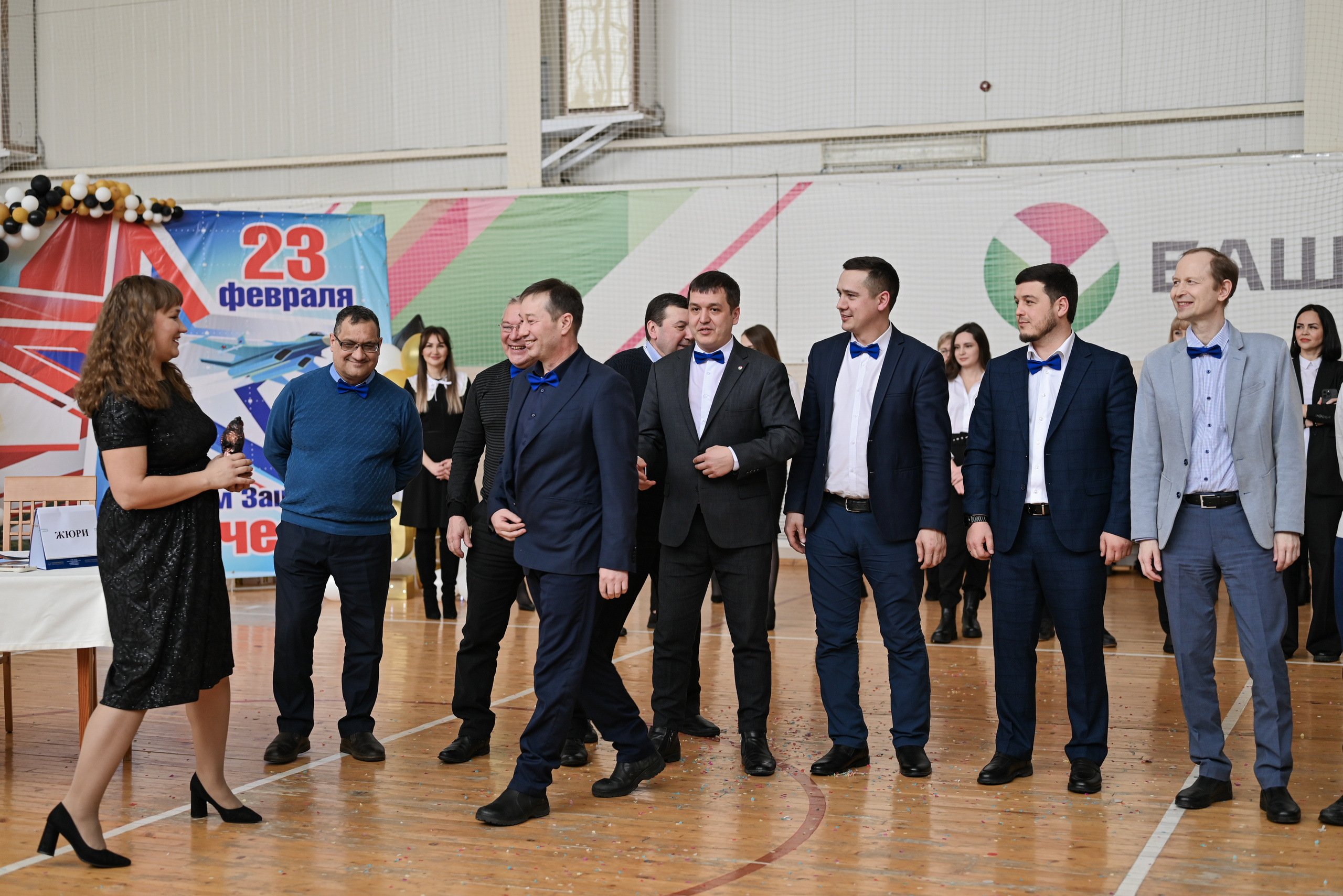 БАШНЕФТЬ Поздравления мужчин с 23 февраля!. Свадебный и семейный фотограф в Уфе Александров Максим