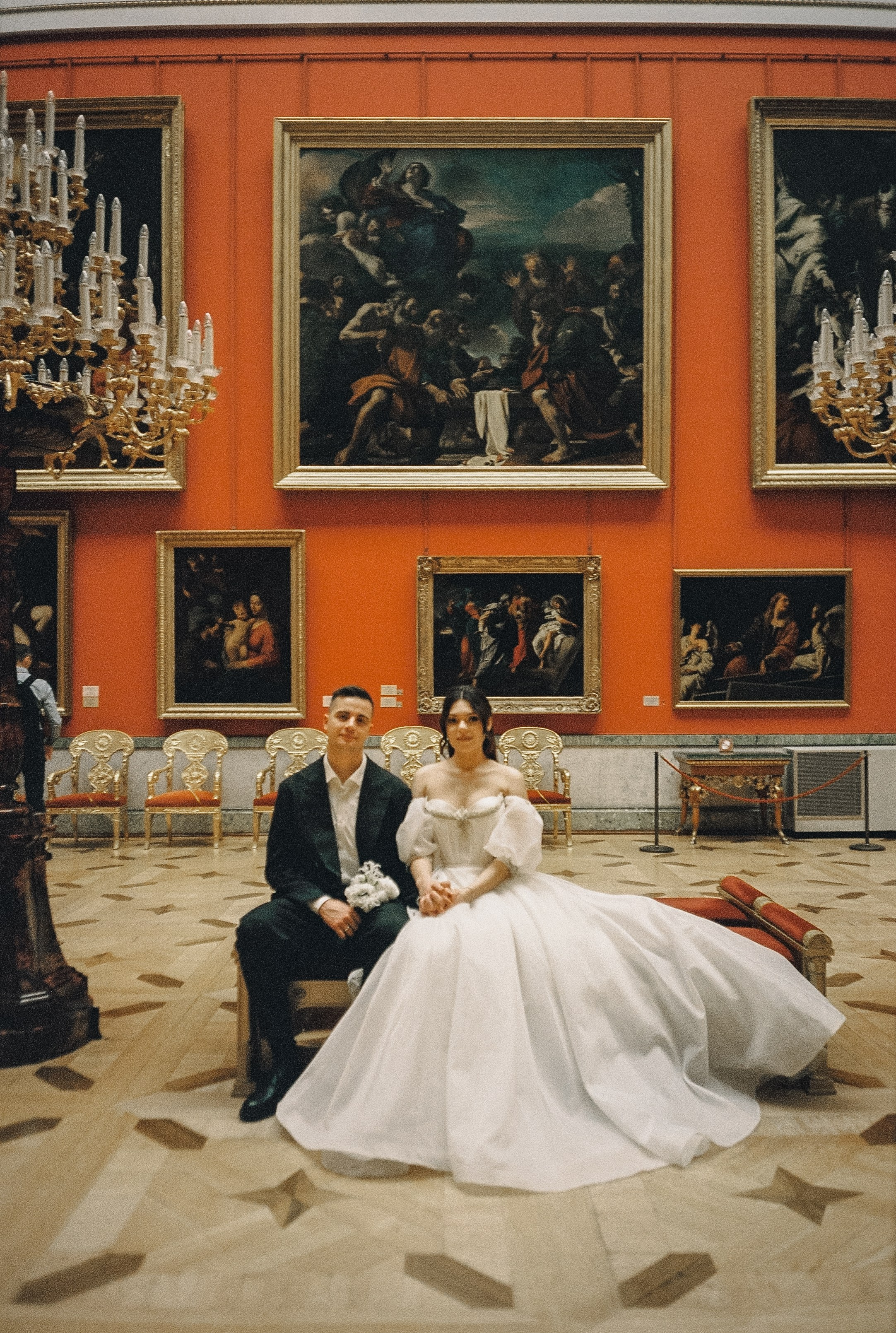 Ксения и Эдуард с пленкой 35 mm. Фотограф в Санкт-Петербурге Юлия Гербель