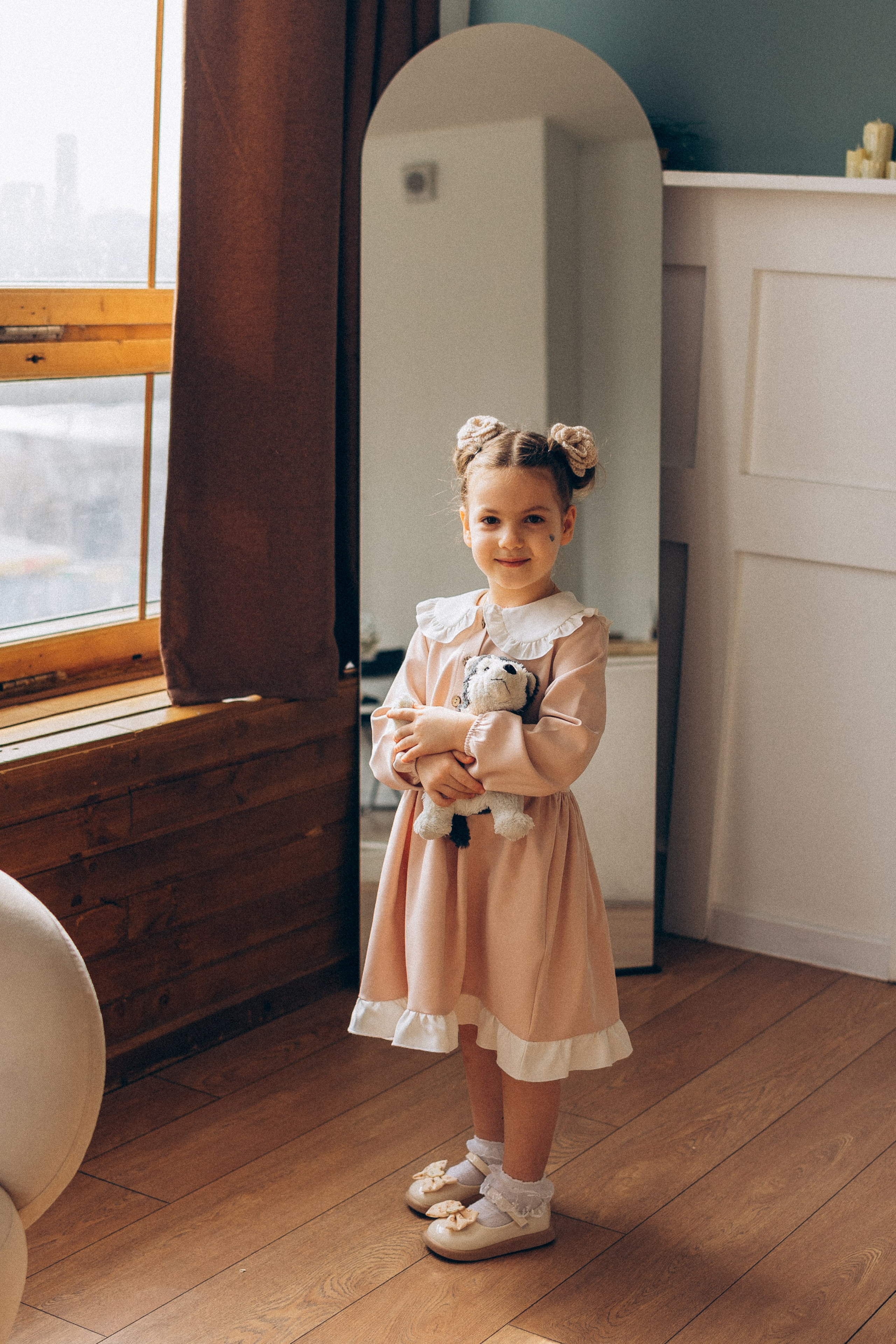 Семейная фотосессия беременности в студии. Семейный фотограф в Москве Ирина Жур