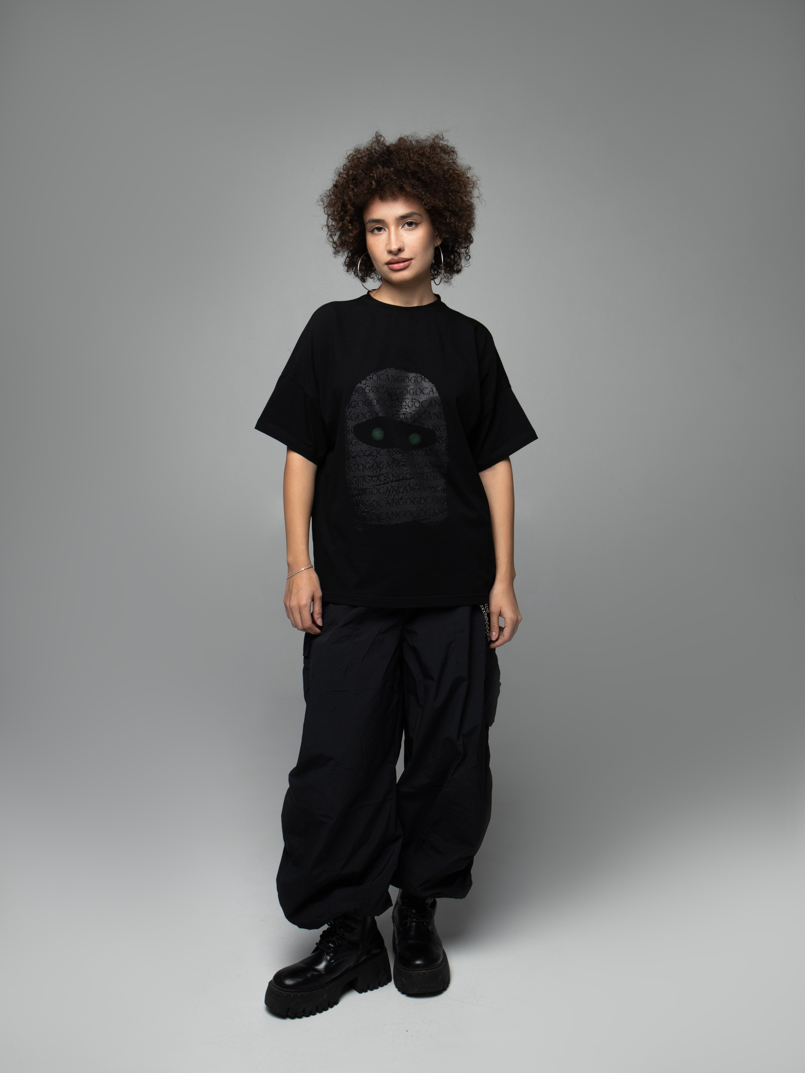 КАТАЛОГ | серый фон. RUNA production — стильные съемки для брендов