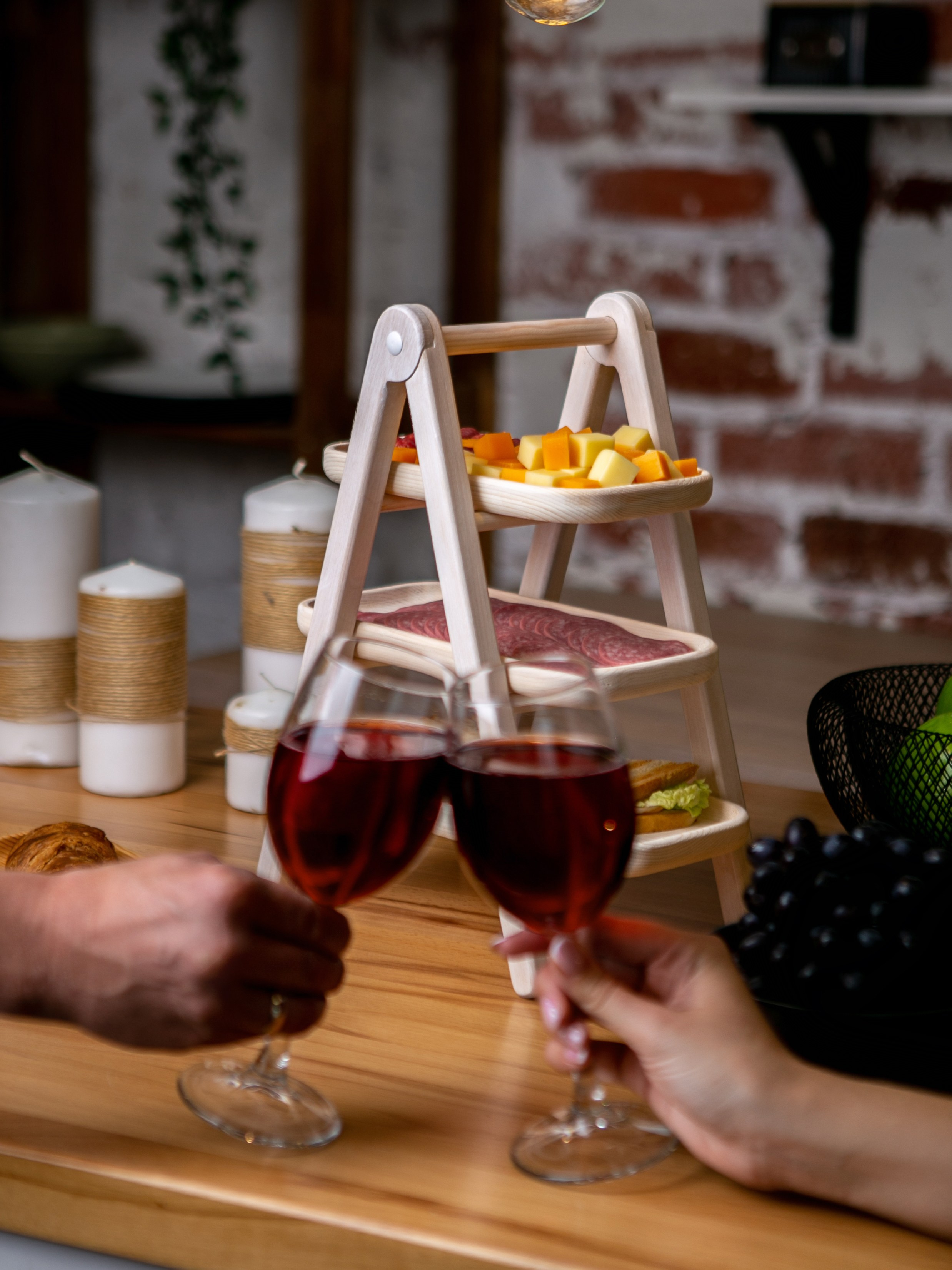 Подносы и этажерки. Контент фотограф, съемка для маркетплейсов, фуд съемка и репортажи в Новосибирске Ралия Галеева