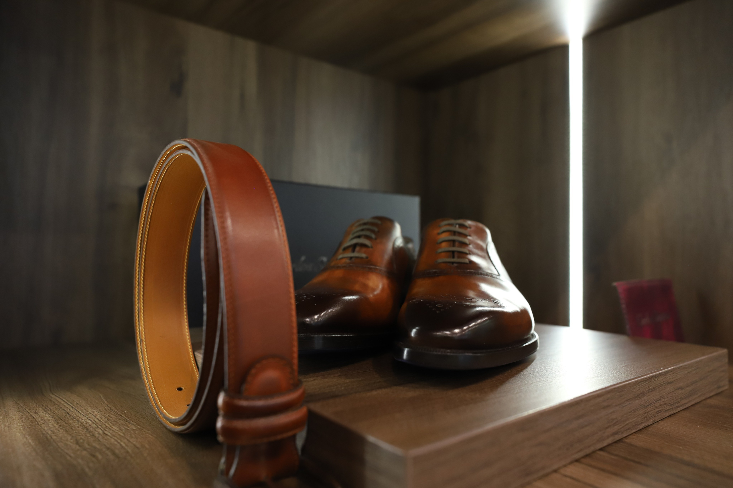 Магазин мужской обуви. Интерьерный фотограф в Санкт-Петербурге Ксения Сорокина