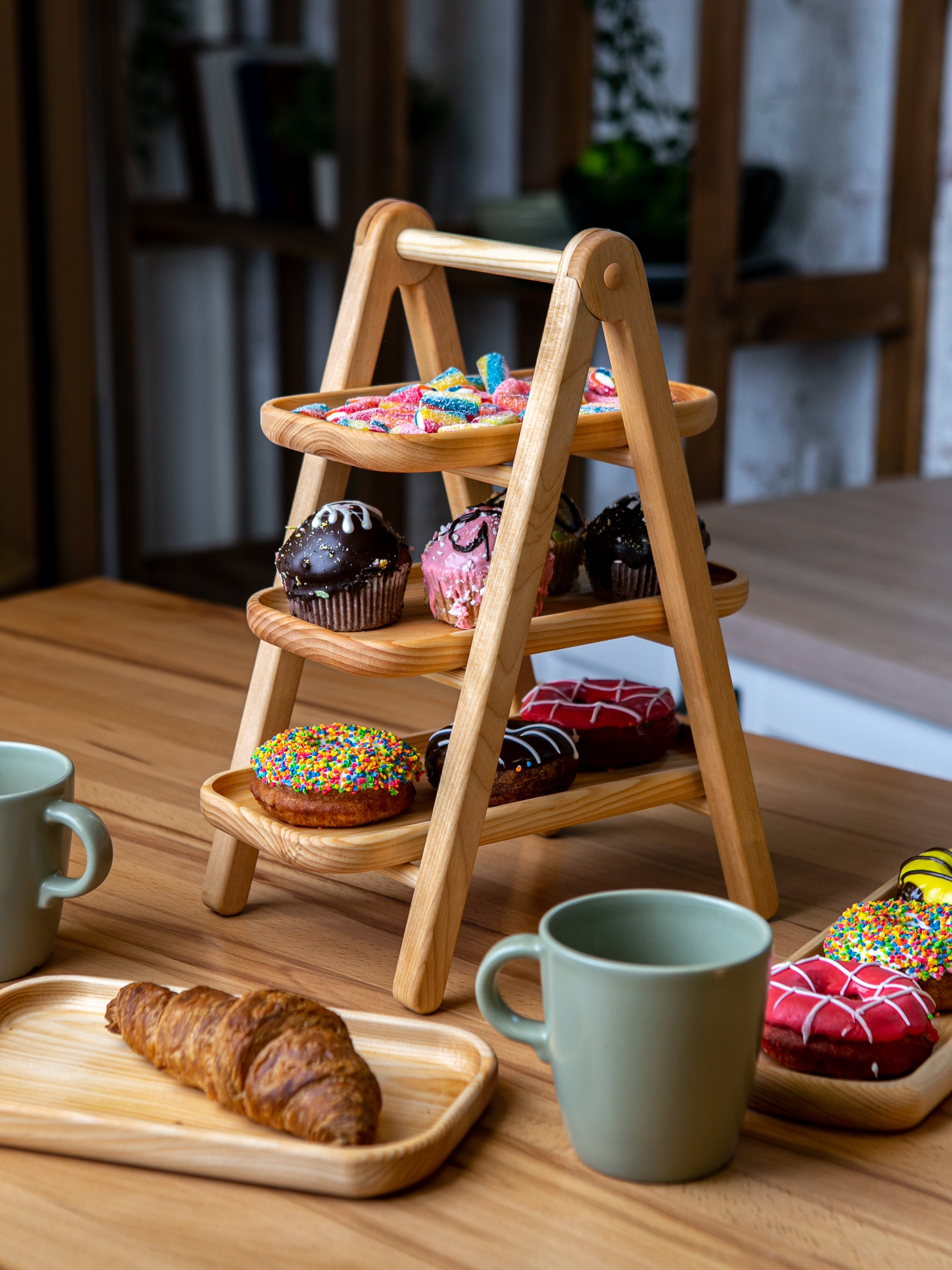 Подносы и этажерки. Контент фотограф, съемка для маркетплейсов, фуд съемка и репортажи в Новосибирске Ралия Галеева