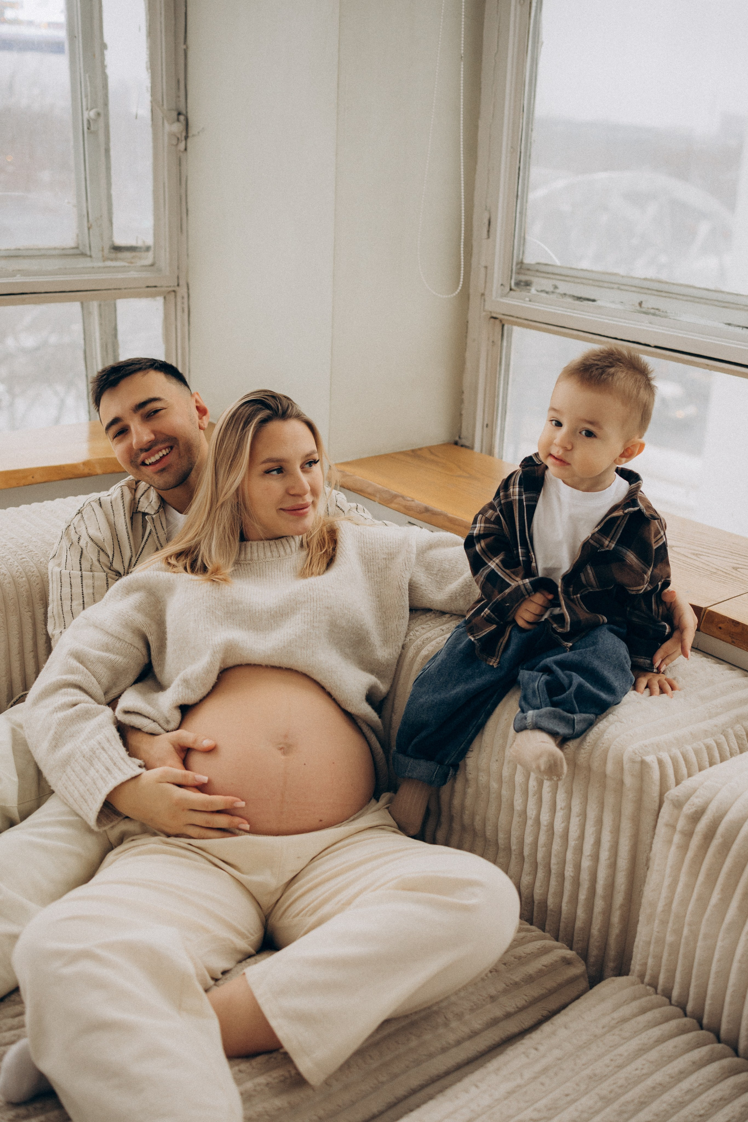 Семейная фотосессия Москва, семейный фотограф в Москве, Фотосессия беременности, фотосессия беременности в Москве, фотограф беременных Москва, фотограф беременных, фотосессия беременности в студии, фотосессия беременности в студии Москва, фотосессия в положении, фотосессия в ожидании, фотосессия в ожидании чуда, семейная фотосессия беременности, фотосессия беременности с мужем, фотосессия беременности с мужем Москва