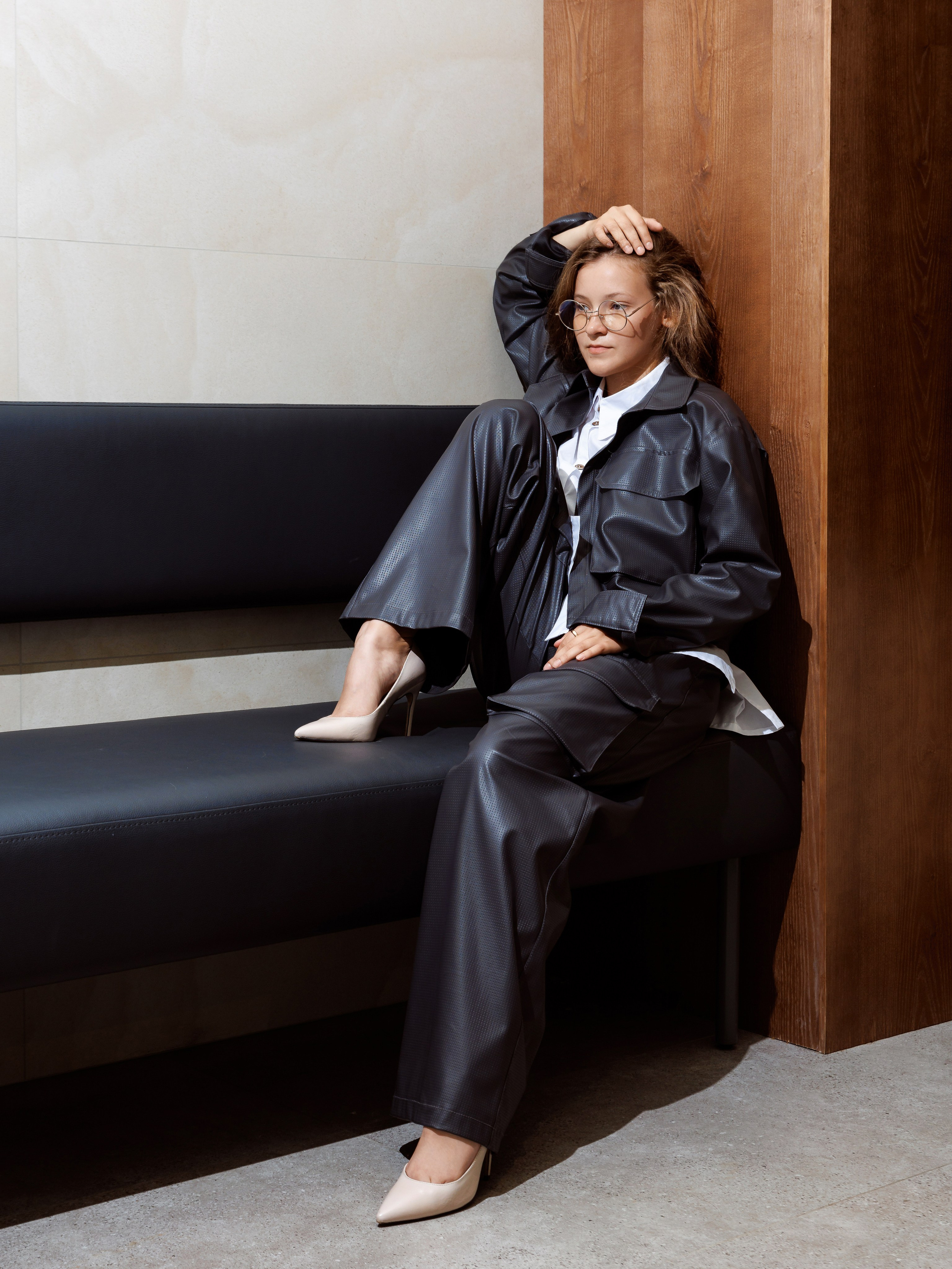 TONY CLOU. Съёмка в кофейне. Фотограф Виталий Хайлов, Екатеринбург