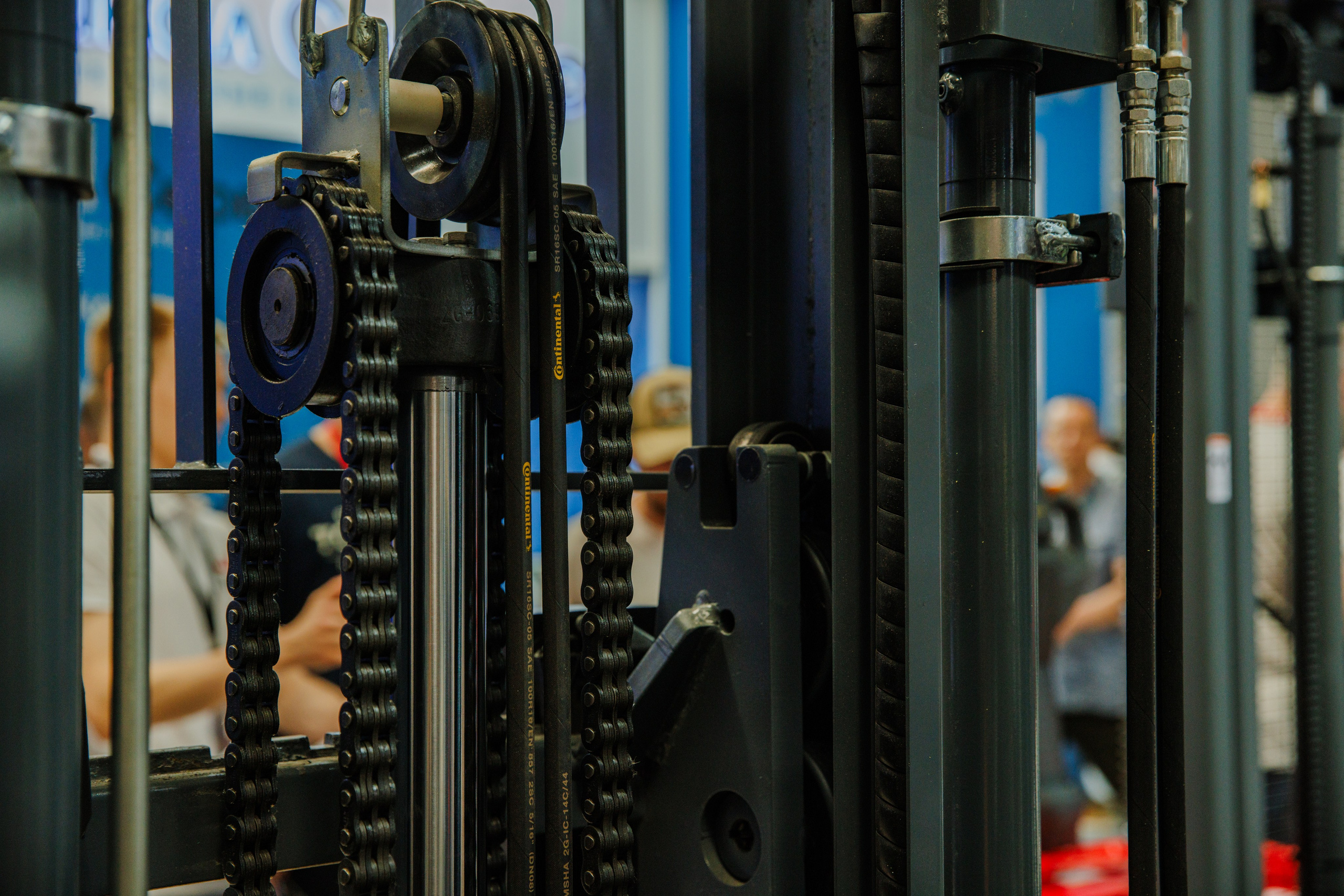 Выставка Спец. Техники. Фотограф Москва Шептаев Артём