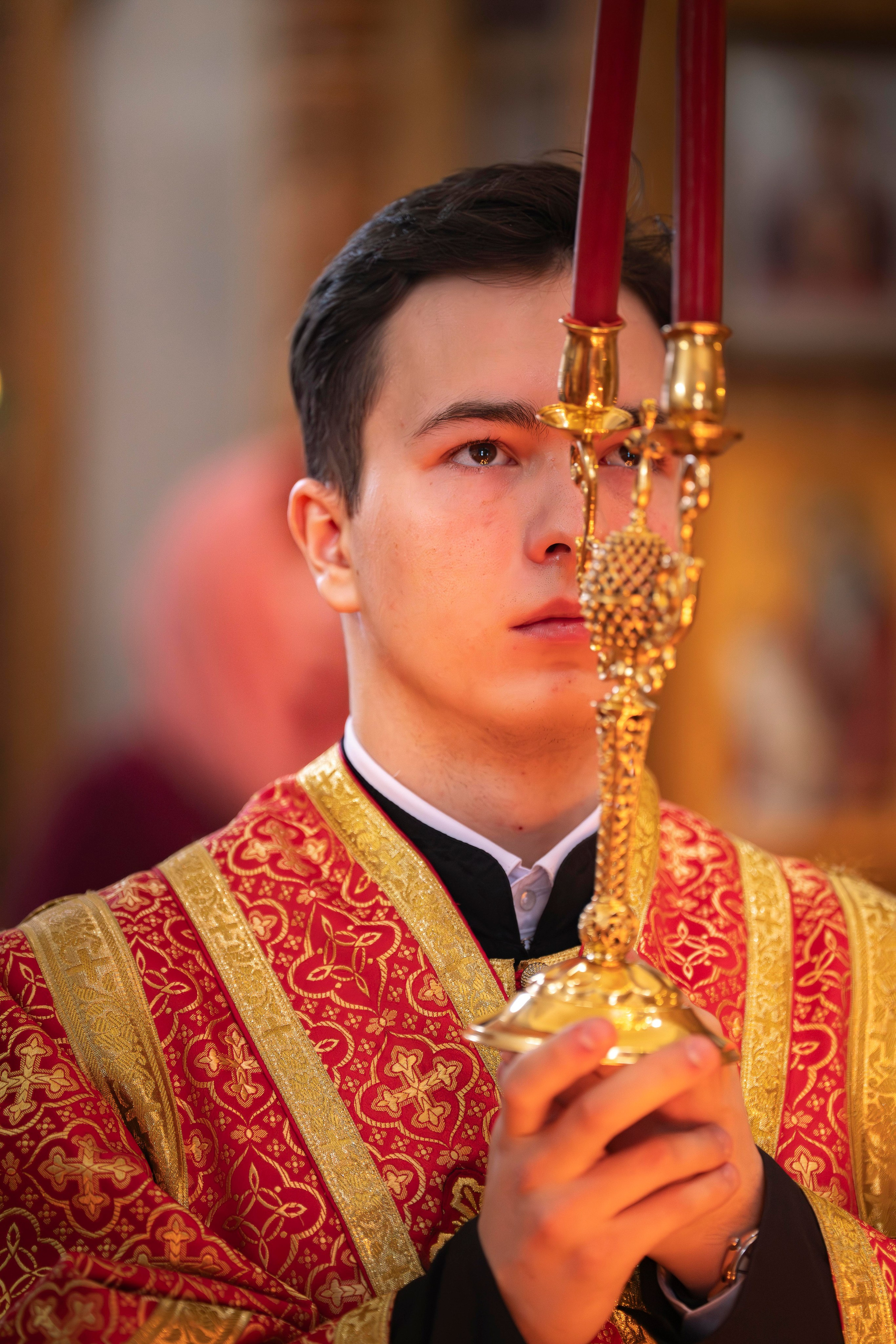 Христианская служба в Церкови Николая Чудотворца п. Листвянка оз. Байкал. Визуальные решения для бизнеса: от деловых портретов до рекламных роликов
